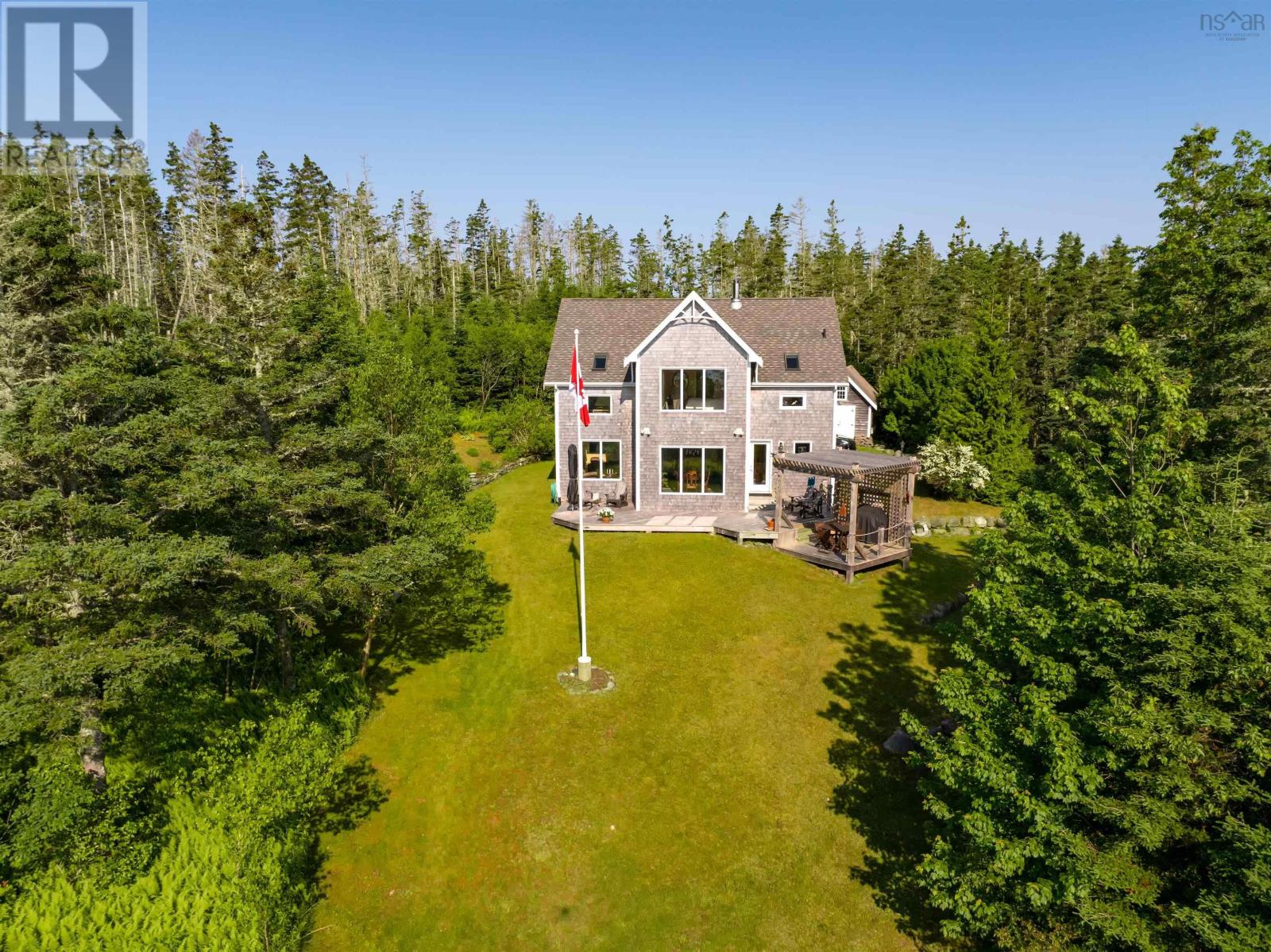 55 Lintlops Rd, Murphy Cove, NS B0J 3H0