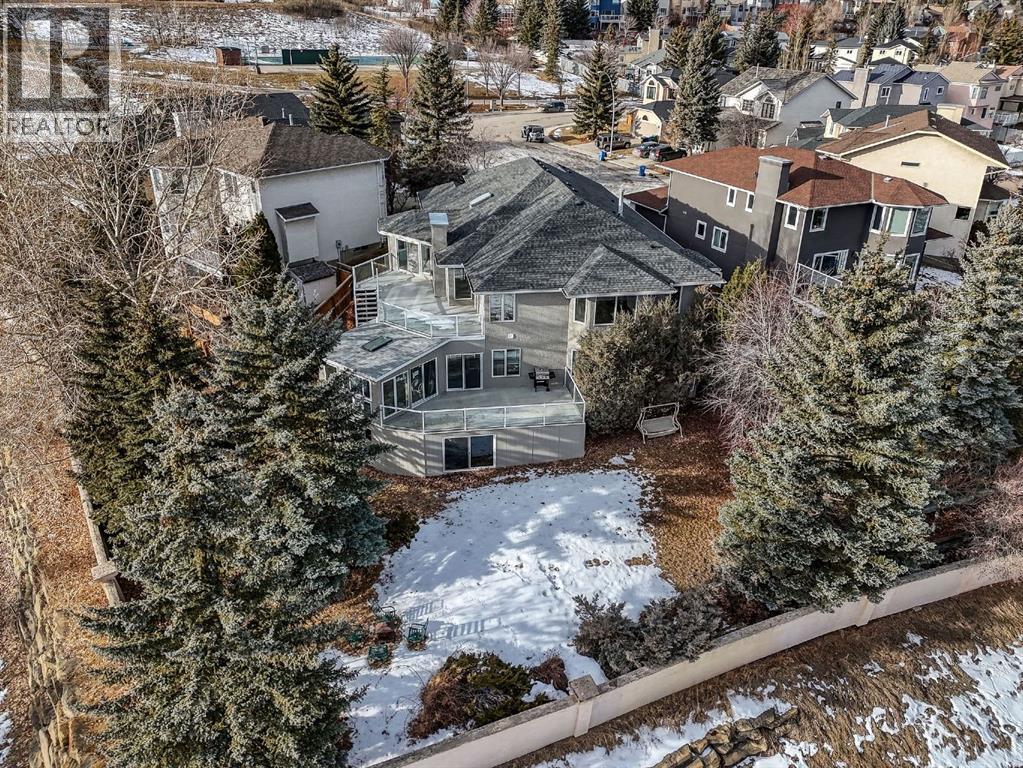 2925 Signal Hill Hts SW, Calgary, AB T3H 2X4