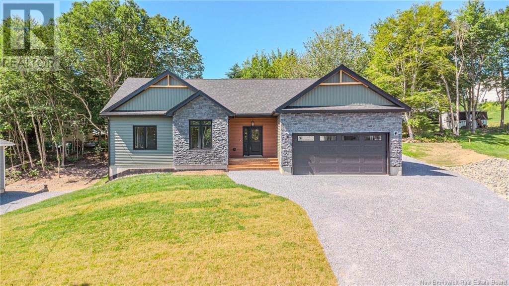 86 Grafton Dr, Quispamsis, NB E2E 6B2