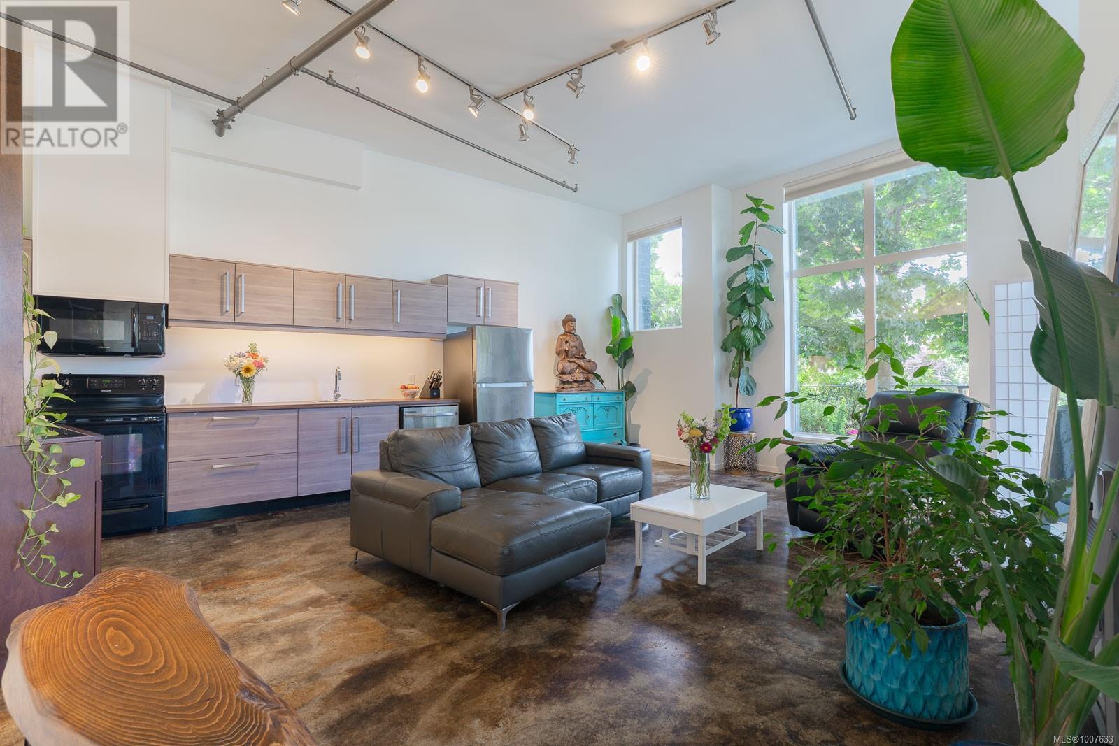 555 Franklyn St Unit 116 St, Nanaimo, BC V9R 2X9