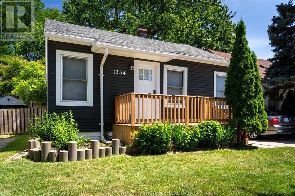 1354 George, Windsor, ON N8Y 2X9
