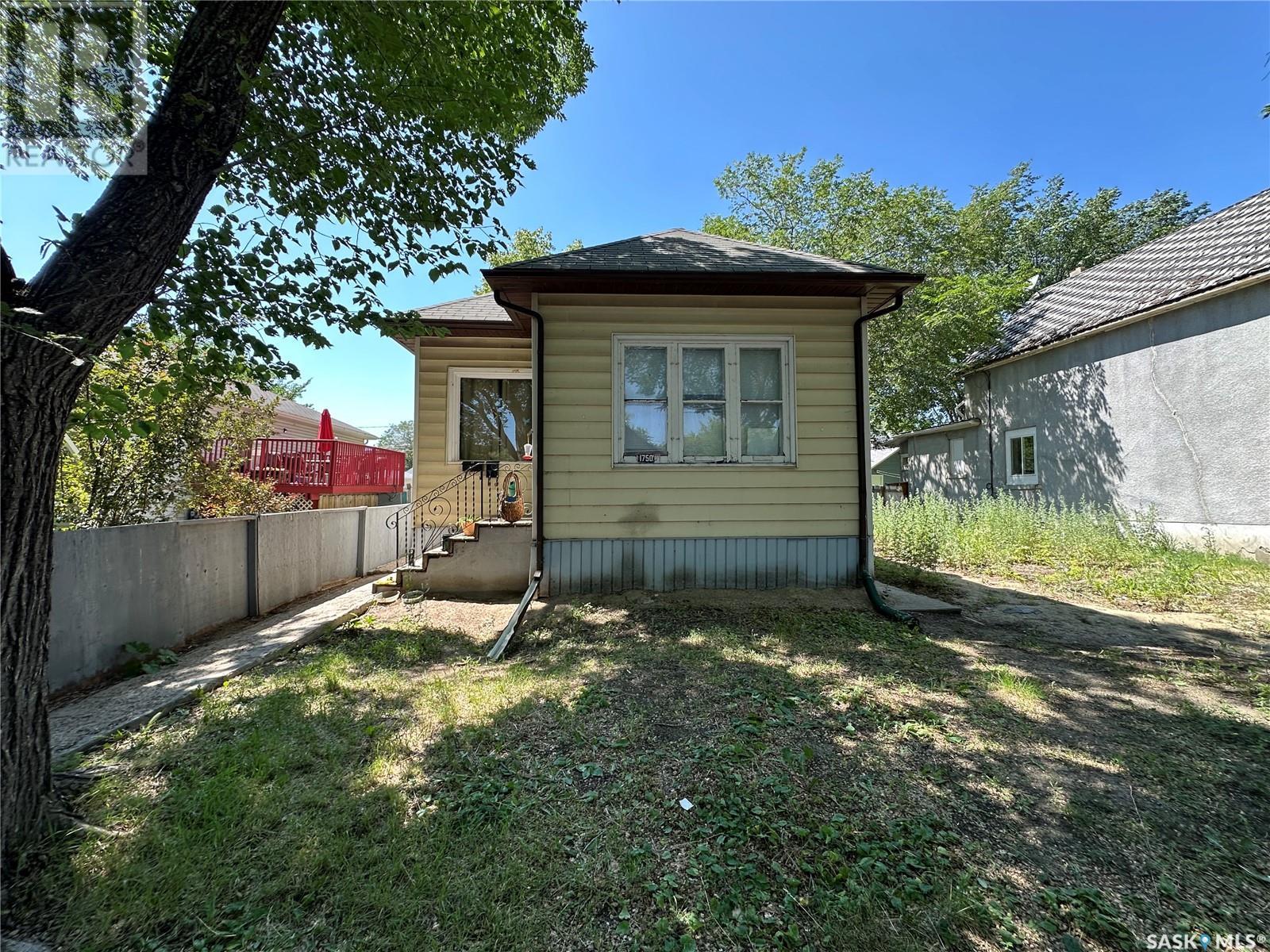 1750 Ottawa St, Regina, SK S4P 1P2