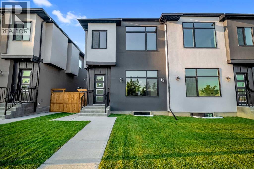 8114 Bowness Rd NW, Calgary, AB T3B 0H6