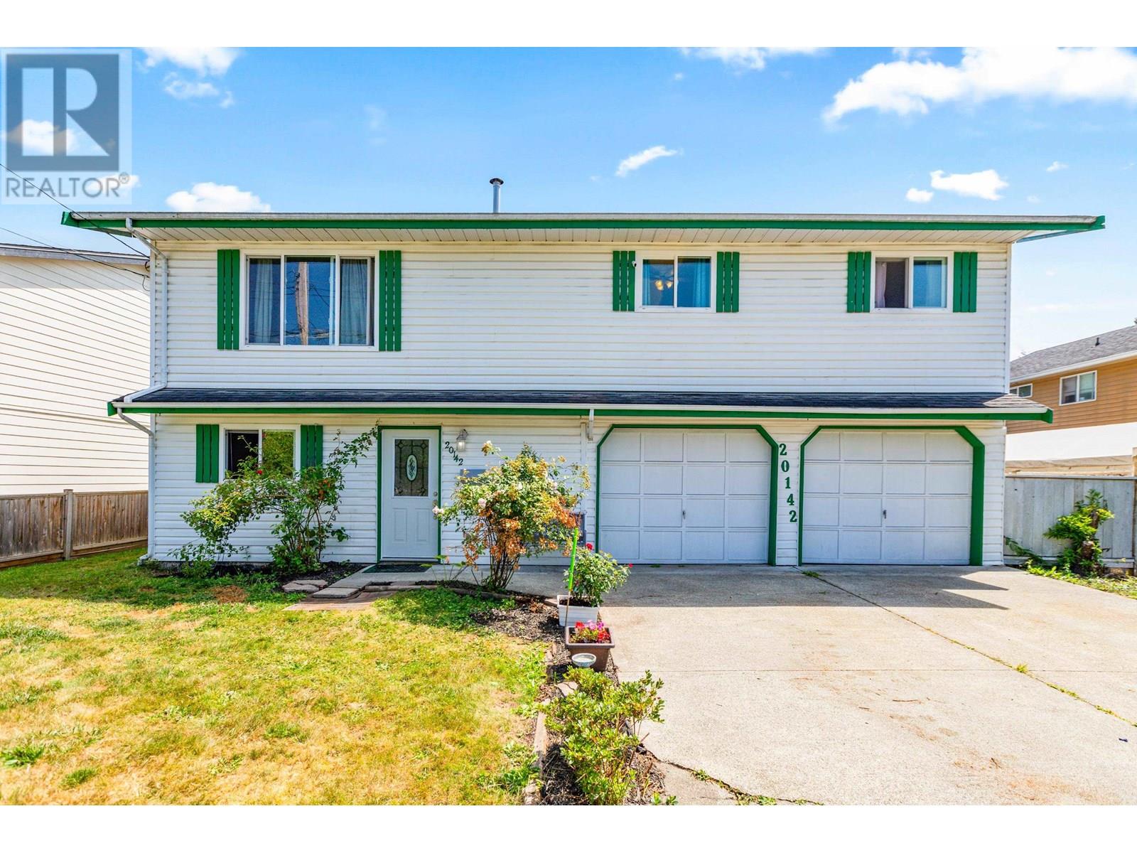 20142 Hampton St, Maple Ridge, BC V2X 0M7