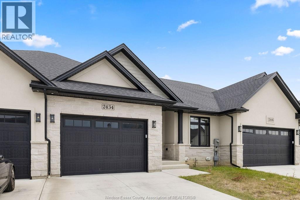 2434 Barkley Ave, Windsor, ON N8P 0E9