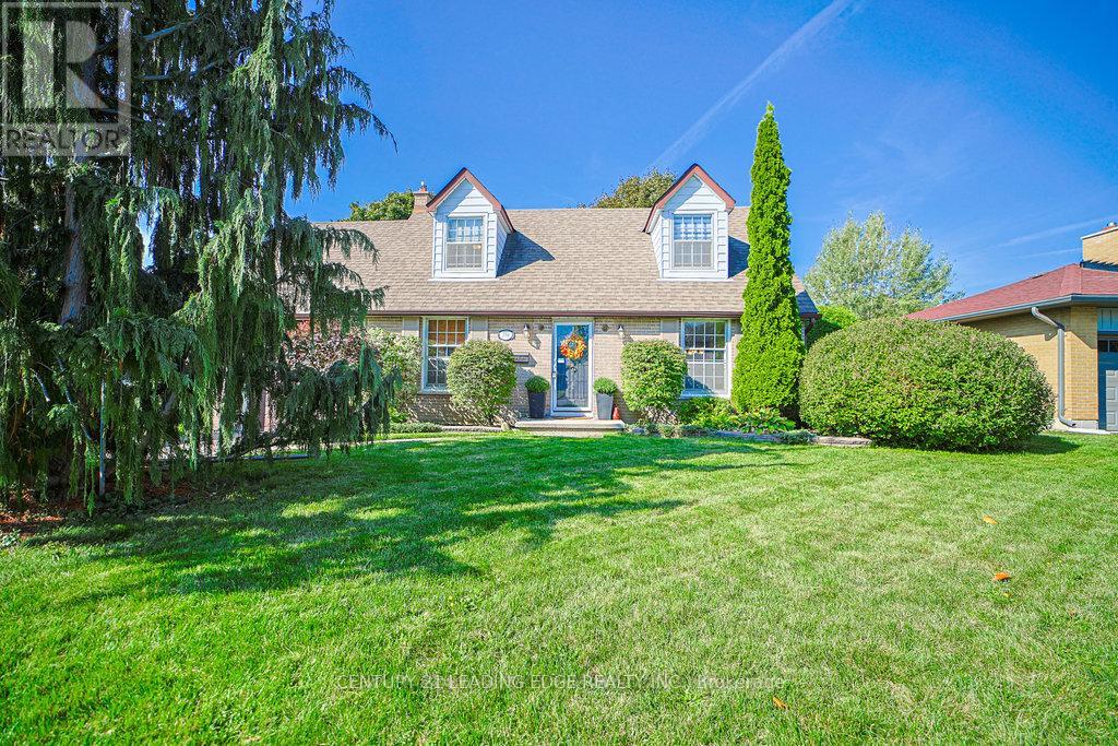 758 Westdale St, Oshawa, ON L1J 5B7