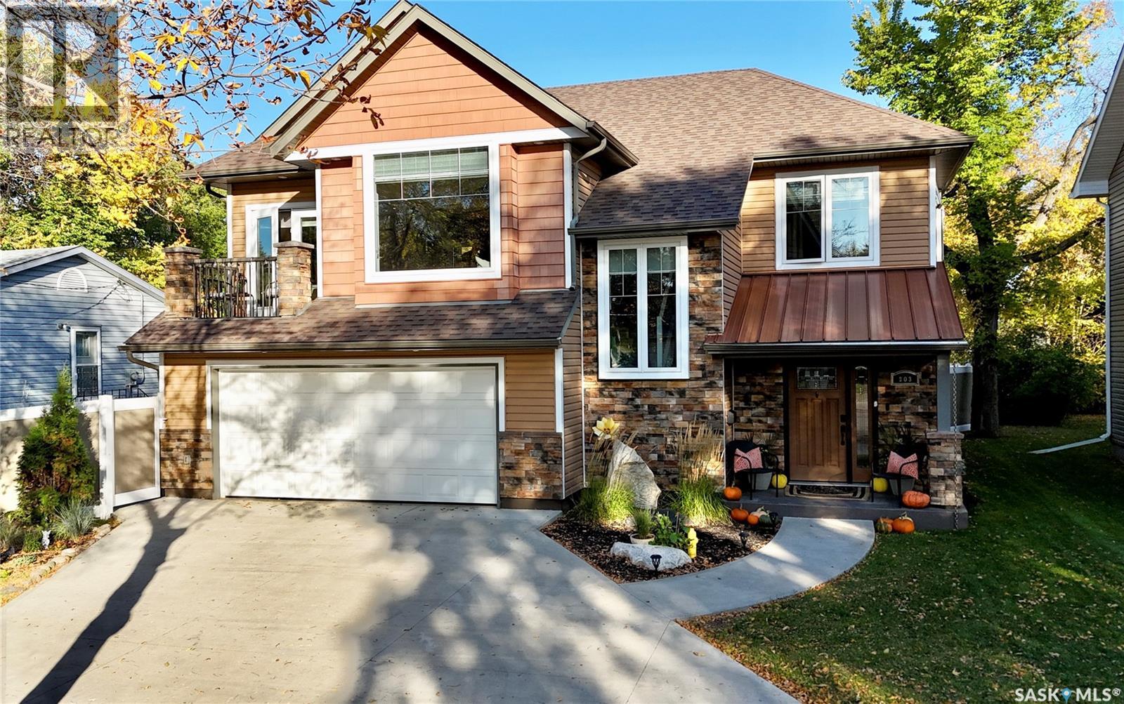 203 Fifth Ave N, Yorkton, SK S3N 0Z5