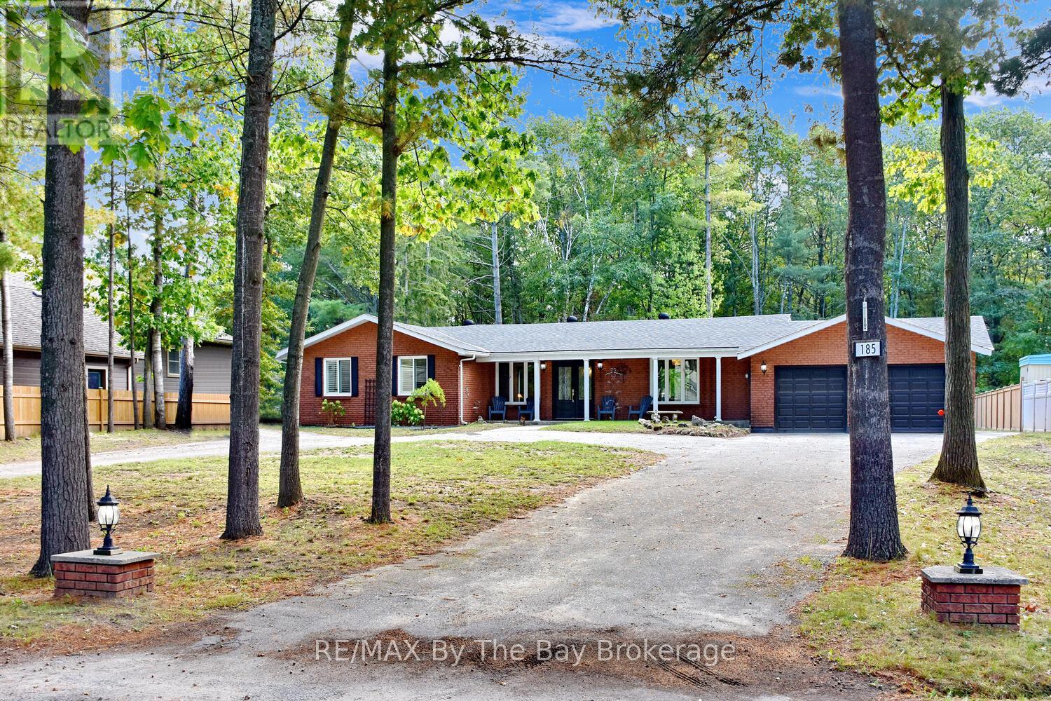 185 Oxbow Park Dr, Wasaga Beach, ON L9Z 2V7
