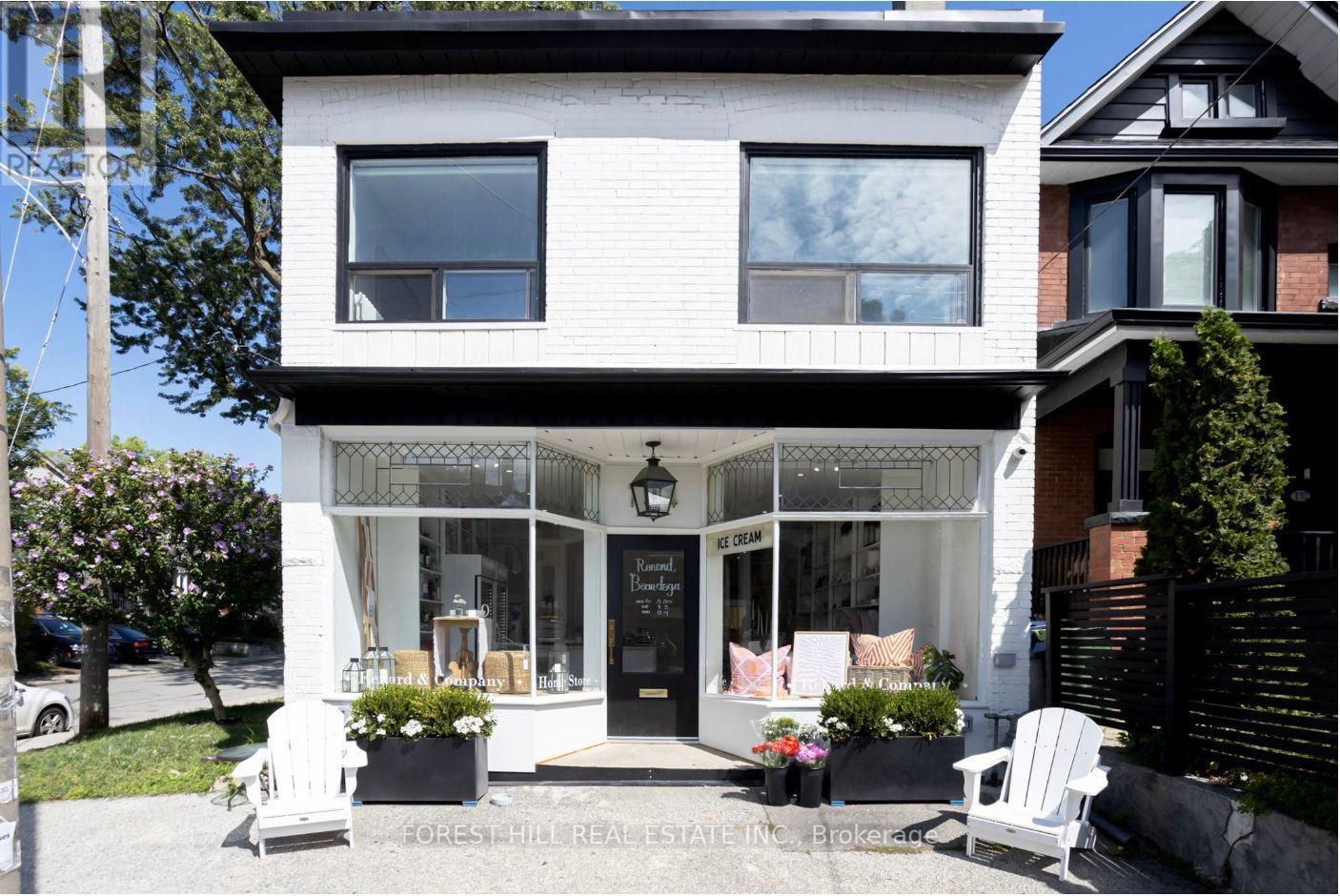 134 Tyrrel Ave, Toronto, ON M6G 2G5