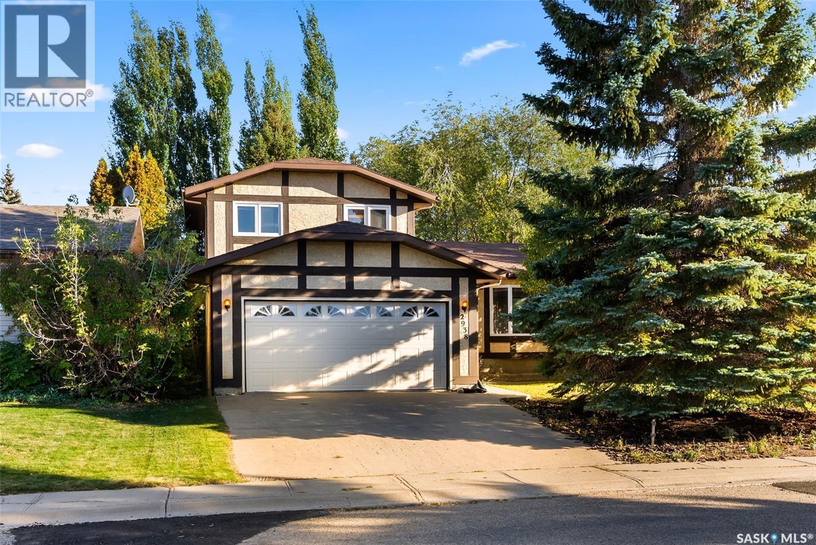 2938 Huget Pl, Regina, SK S4V 2C3
