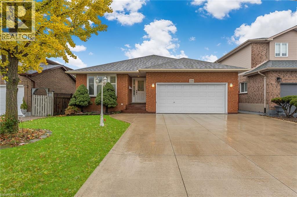 591 Acadia Dr, Hamilton, ON L8W 3A8