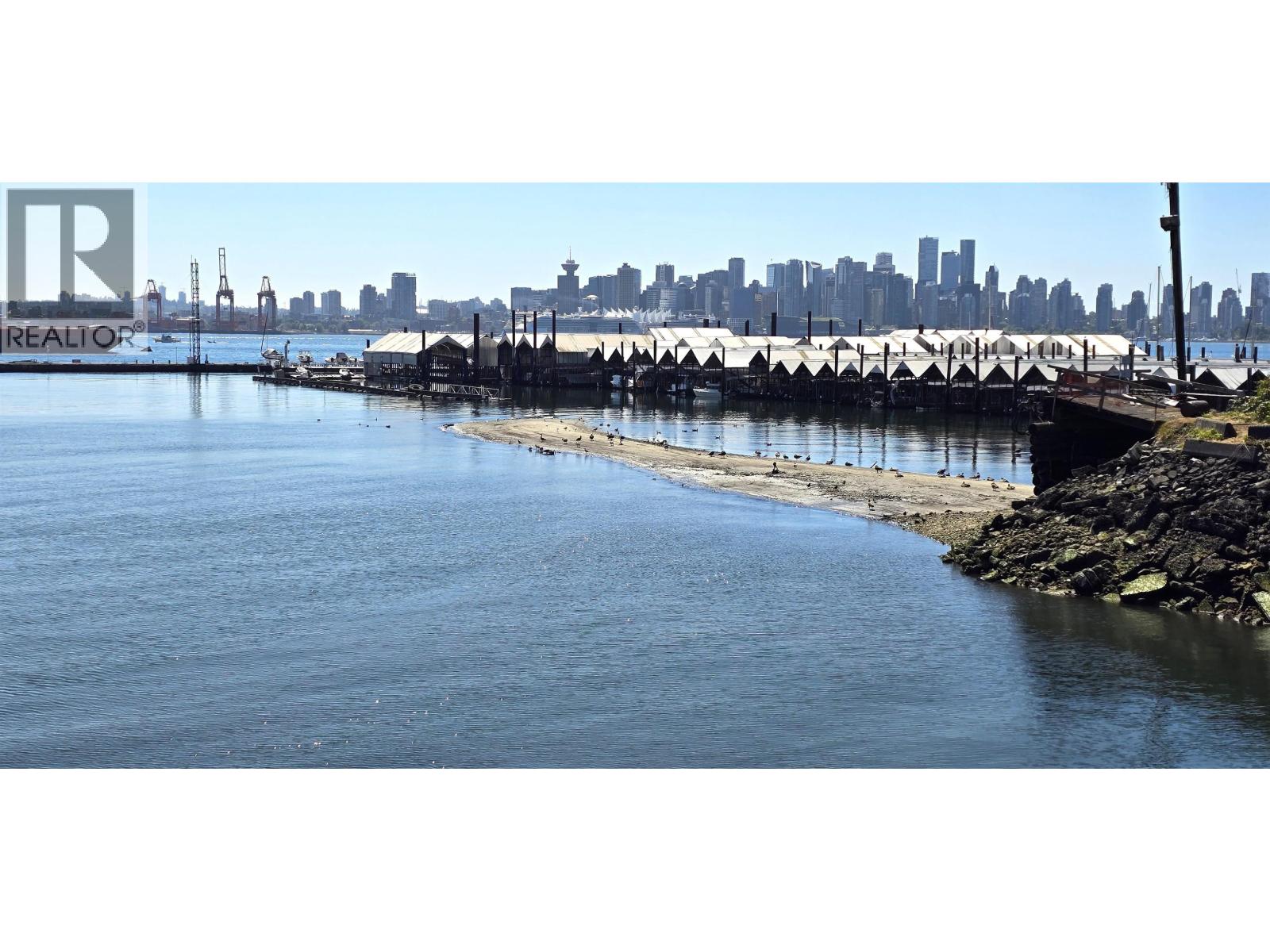 415 Esplanade West, North Vancouver, BC V7M 1A6