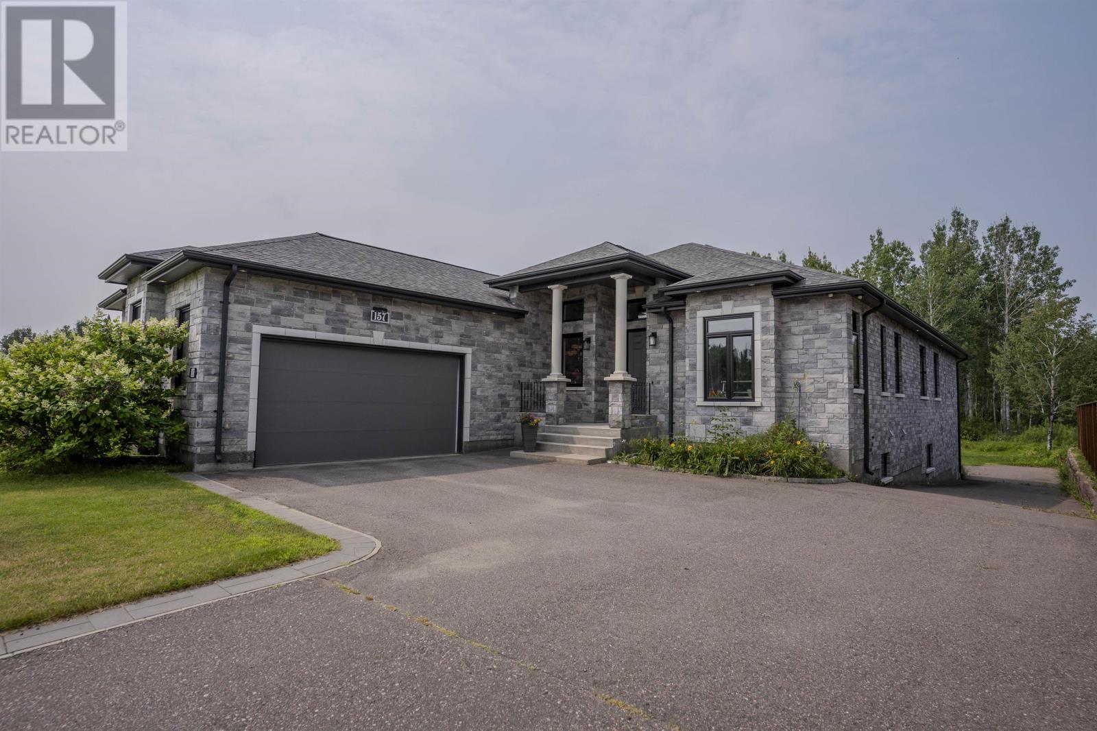 157 Whitewater Pl, Thunder Bay, ON P7K 0A8