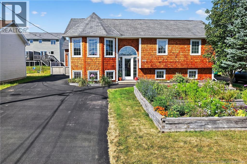 144 Oak Ridge Dr, Moncton, NB E1G 0M2