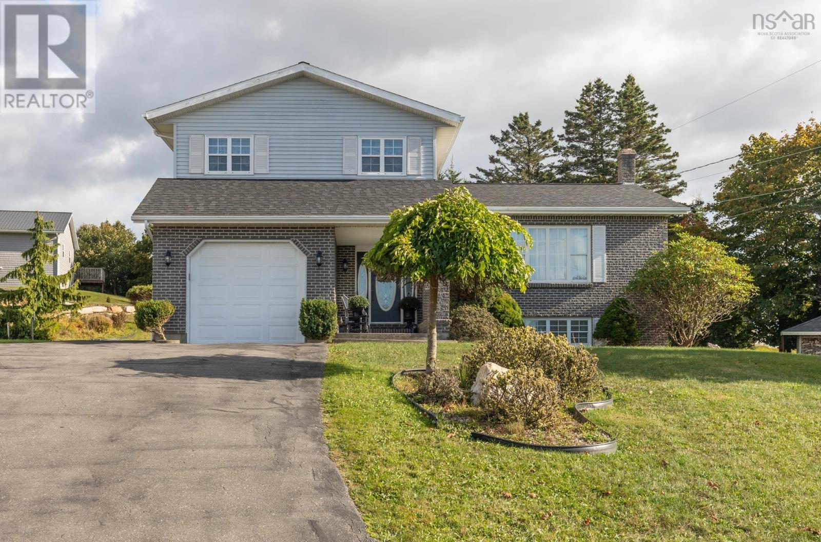 5 Placid Ct, Yarmouth, NS B5A 4N5