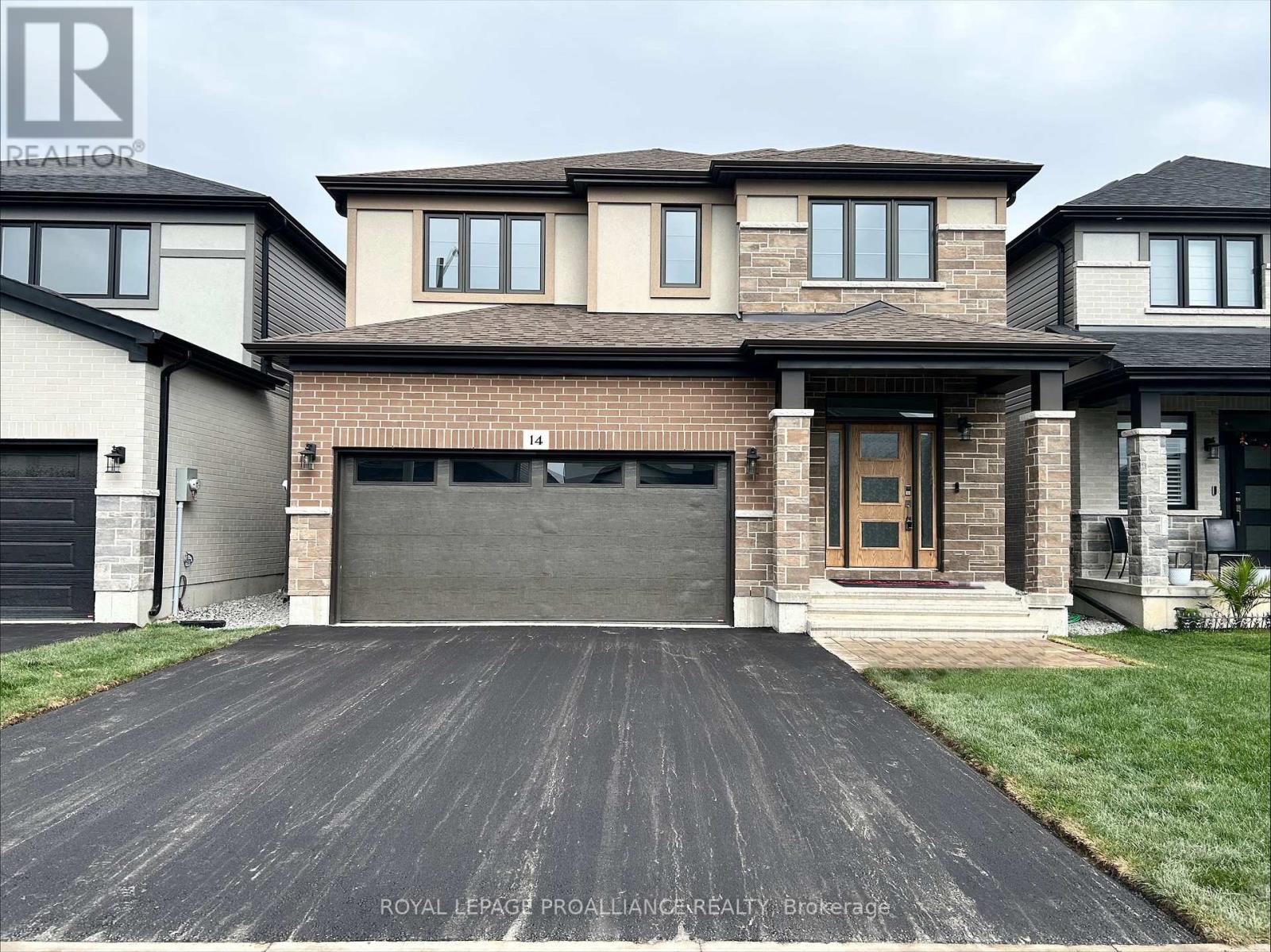 14 Peace River St, Belleville Thurlow Ward, ON K8N 0V6