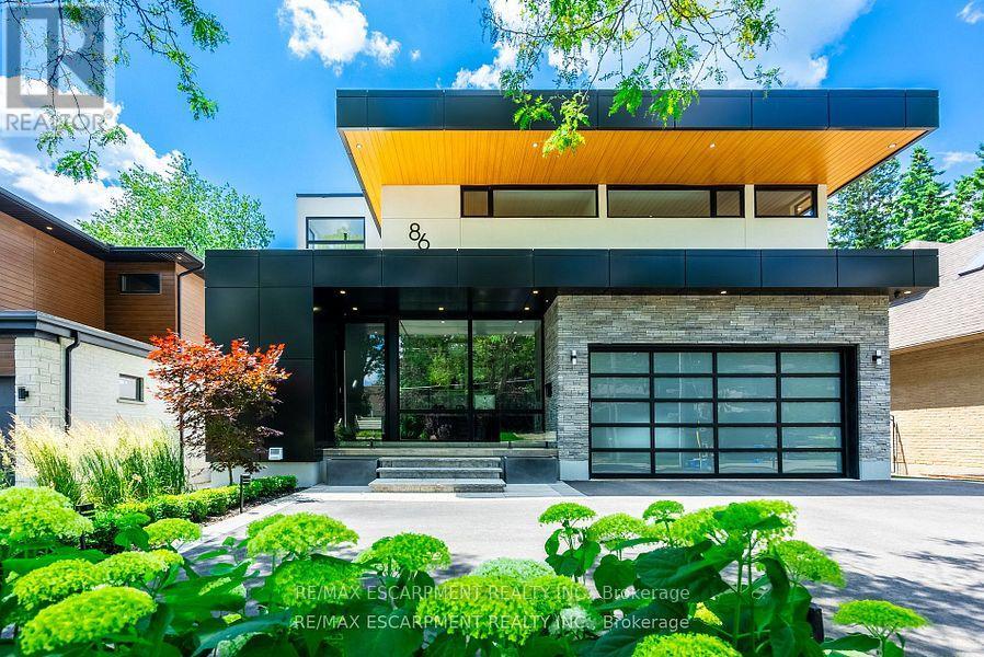 86 Valleyview Dr, Hamilton, ON L9G 2A6