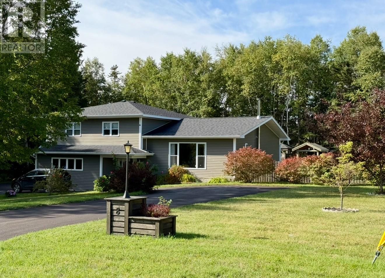 8 10 Riverview Pl, Deer Lake, NL A8A 3K1
