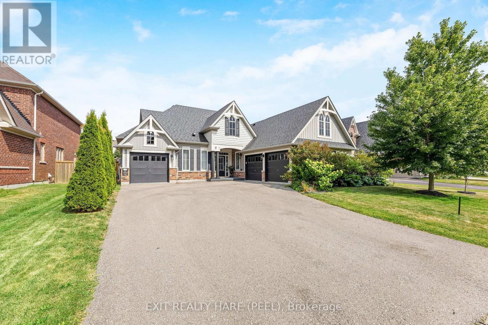 17 Anderson Ave, Mono, ON L9W 6W6