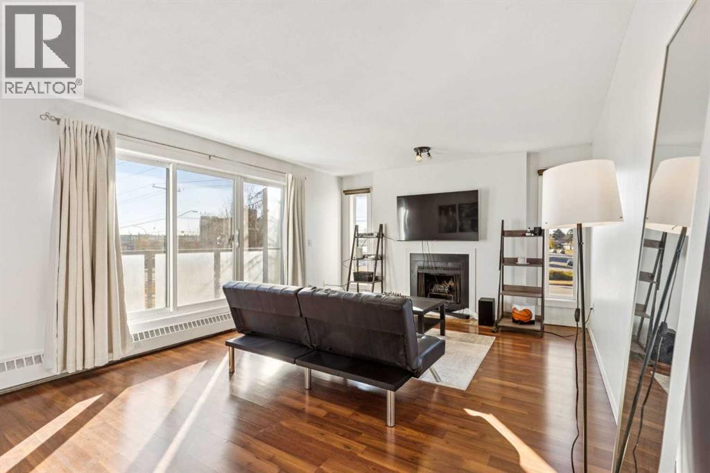 335 Garry Crescent Ne Unit 215, Calgary, AB T2K 5X1
