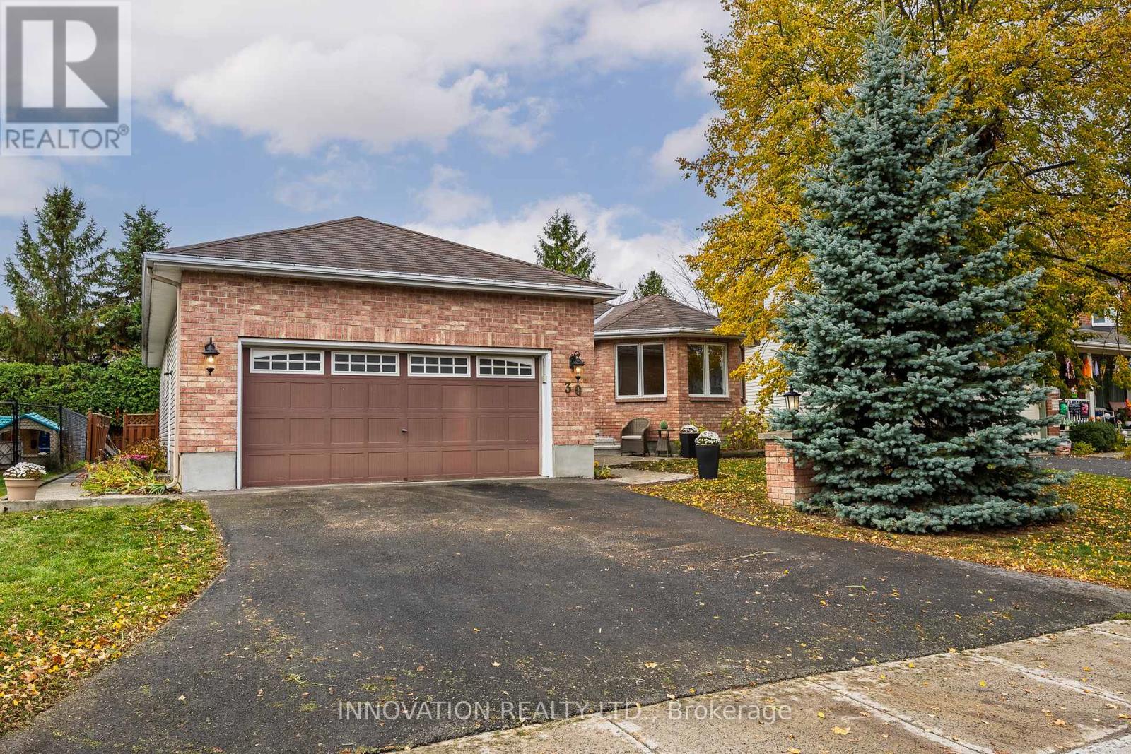 30 Randall James Dr, Ottawa, ON K2S 1M4