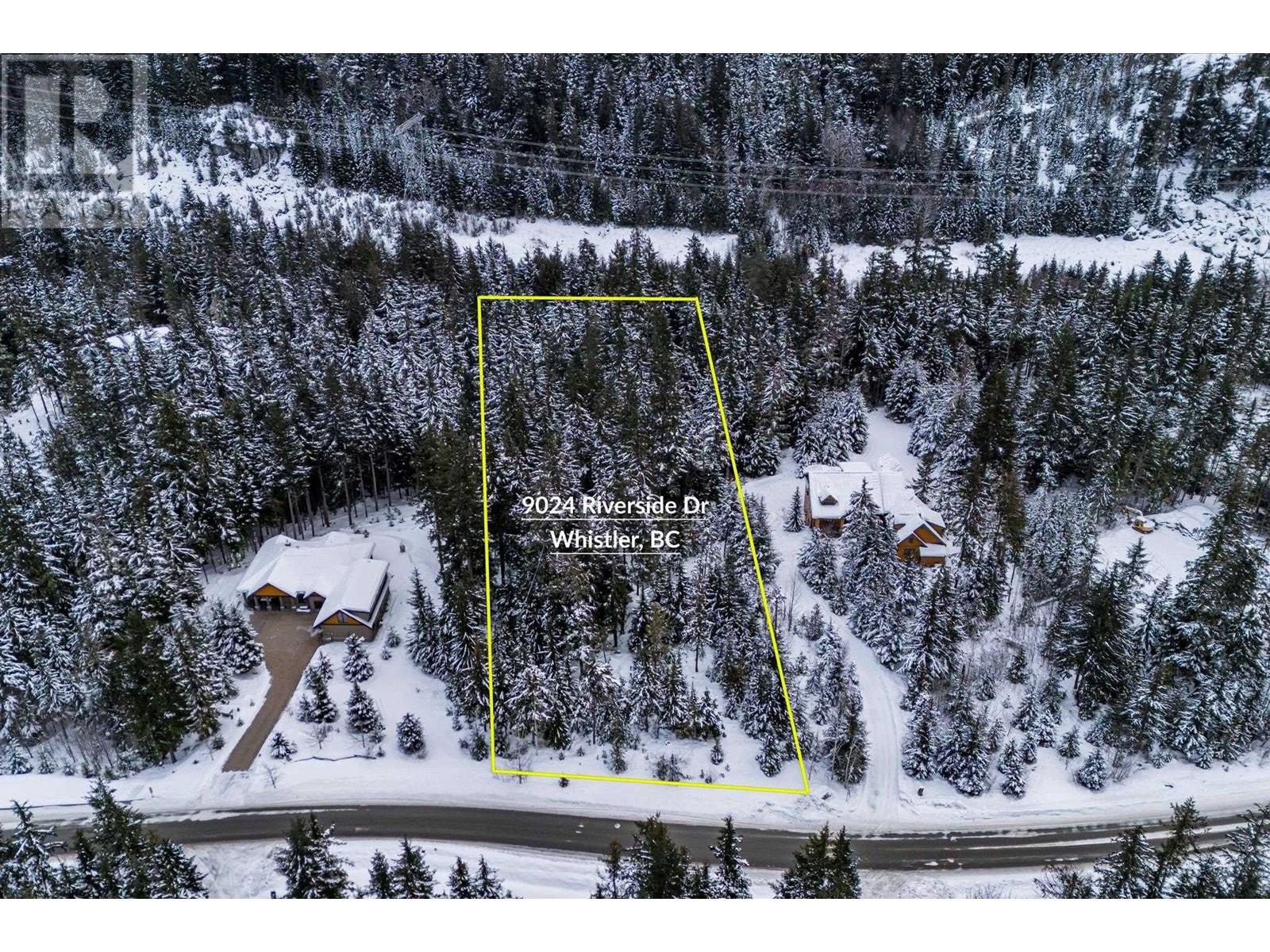 9024 Riverside Dr, Whistler, BC V8E 1M1