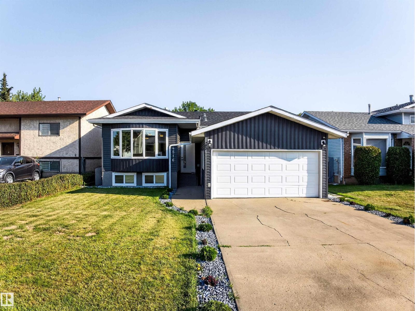 27 Av Nw Unit 4516, Edmonton, AB T6L 4P9