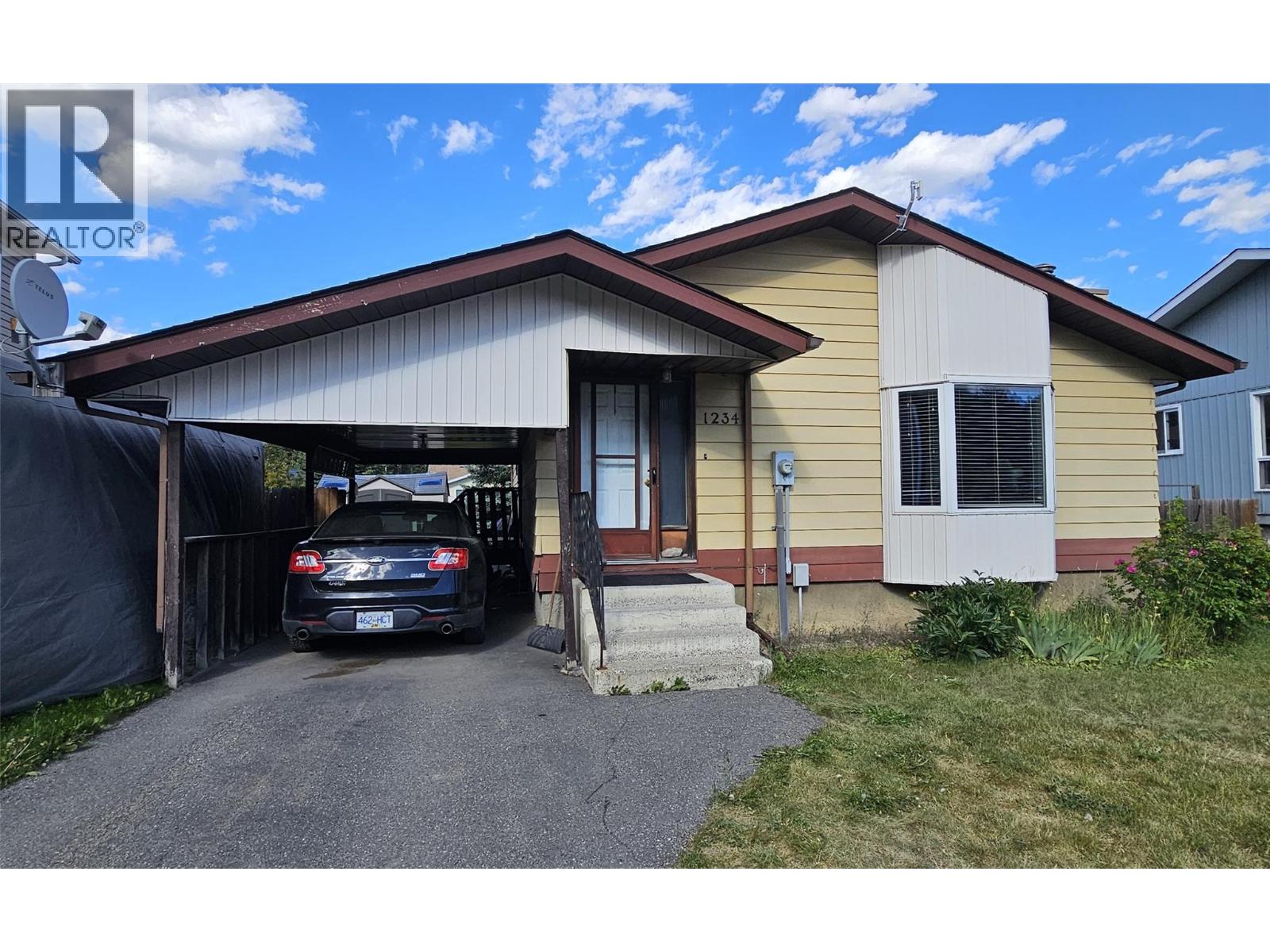 1234 Hickory Cres, Sparwood, BC V0B 2G2
