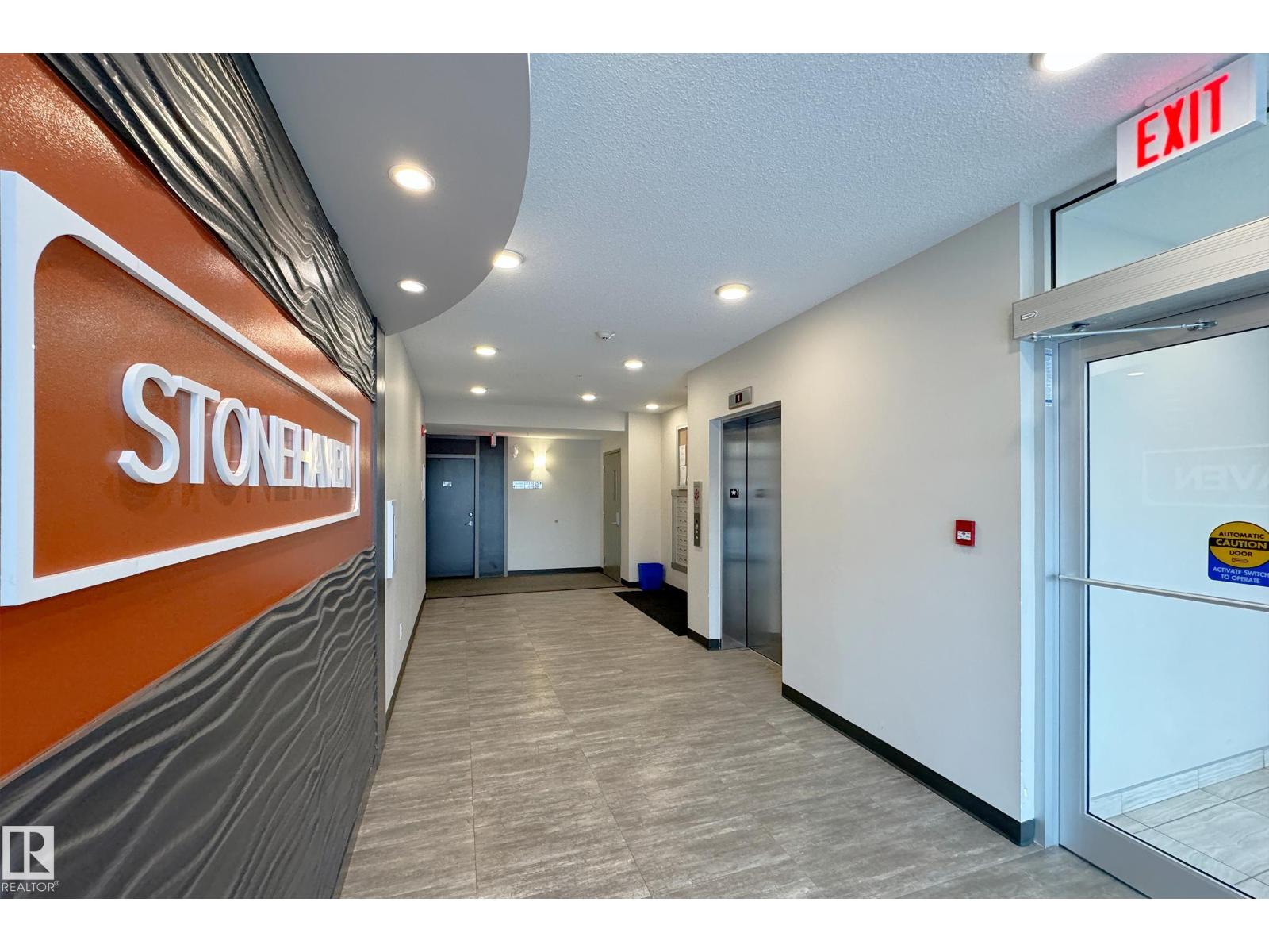 APT 103 812 Welsh Dr SW, Edmonton, AB T6X 1Y7