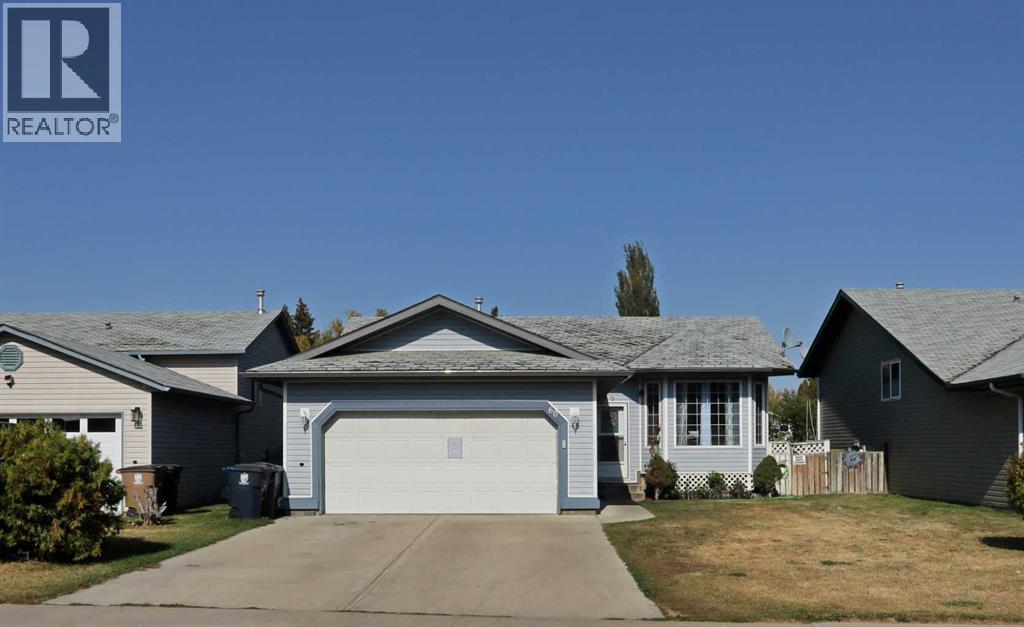 60 Pleasant Park Rd W, Brooks, AB T1R 1H3