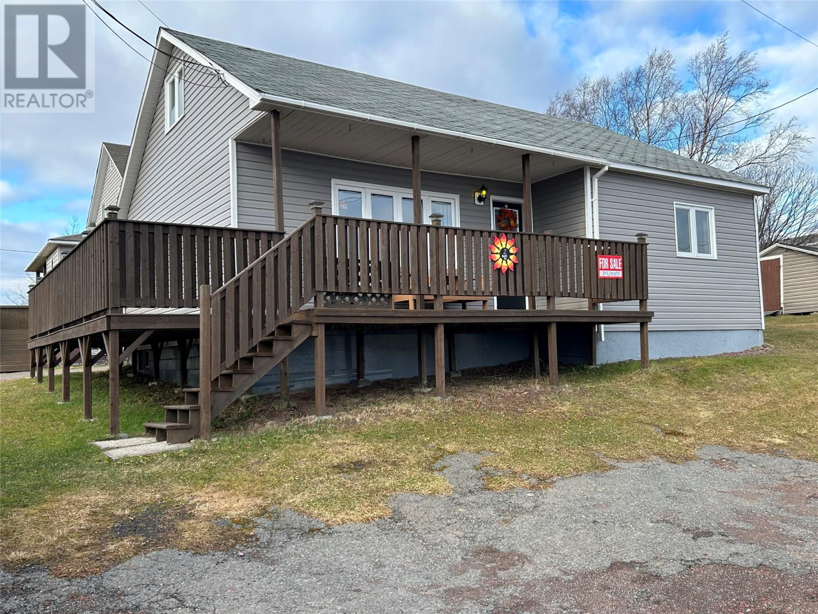 2 Burts Rd, Botwood, NL A0H 1E0