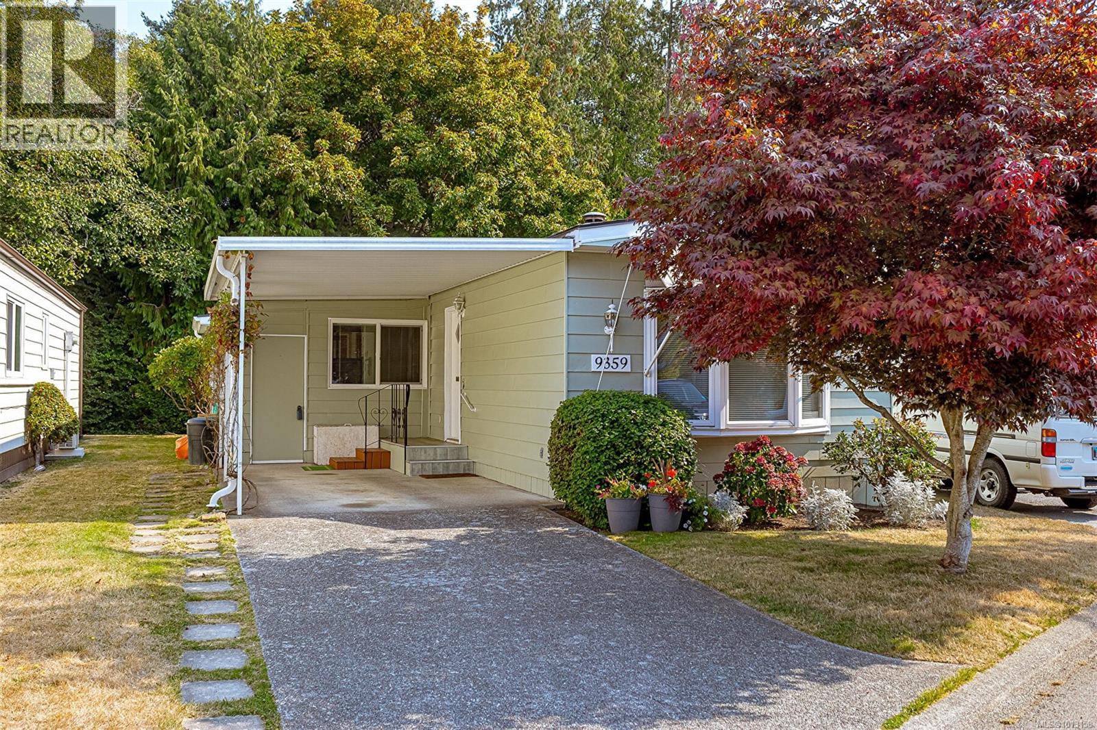 9359 Trailcreek Dr, Sidney, BC V8L 4M4