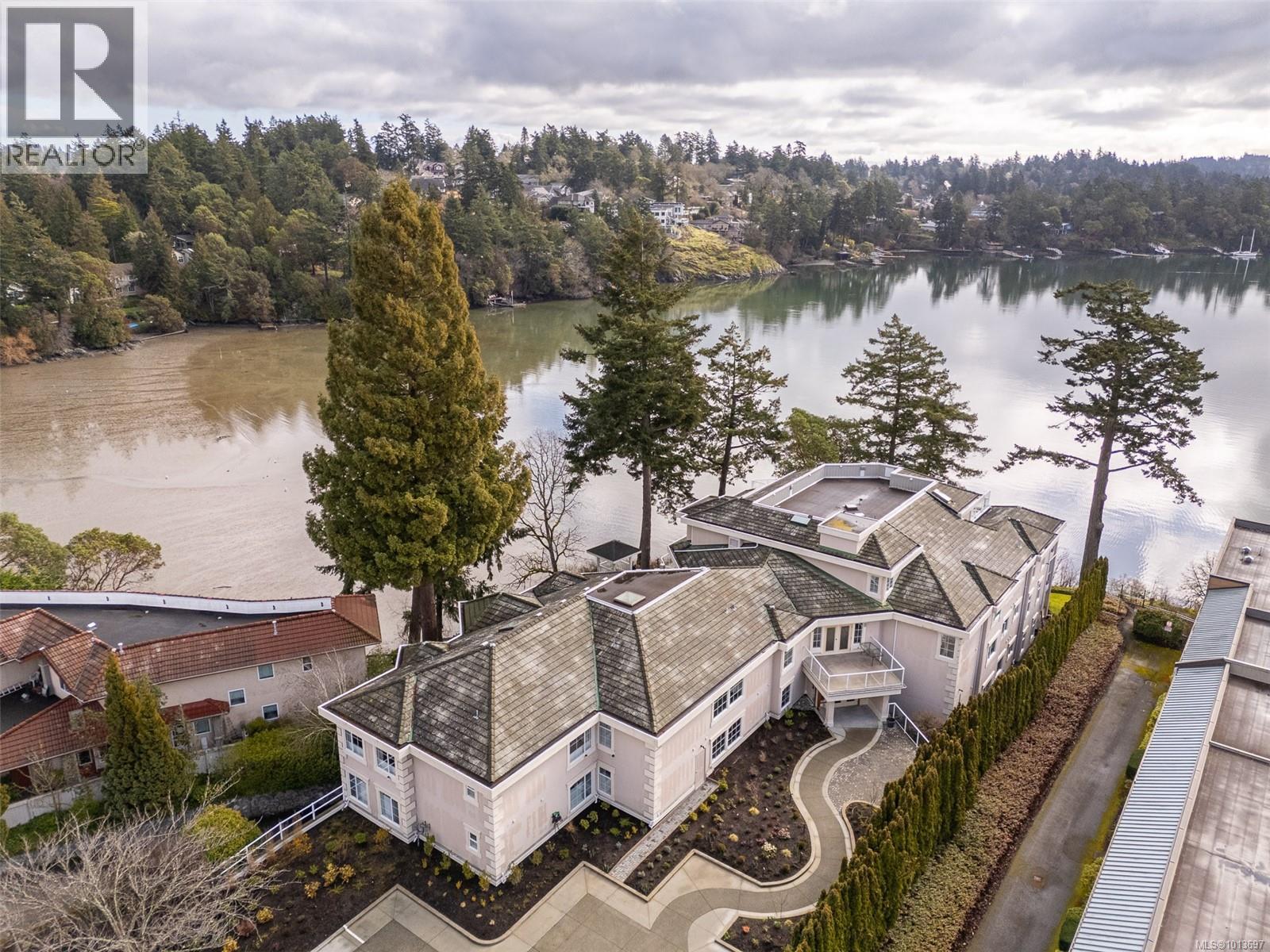 1 Buddy Rd Unit 306 Rd, View Royal, BC V9B 1V6