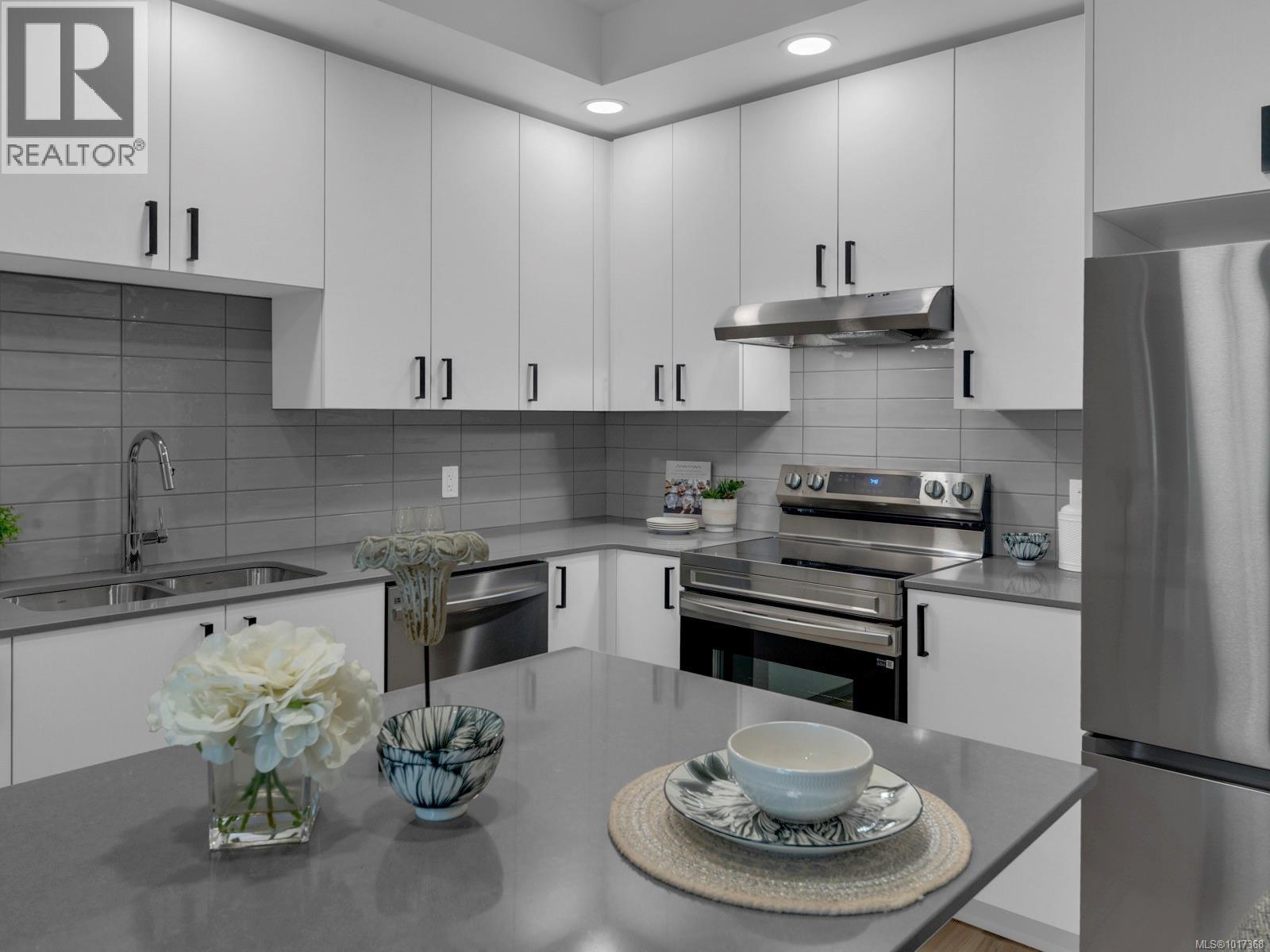 2390 City Gate Blvd Unit 524 Blvd, Langford, BC V9B 7A6