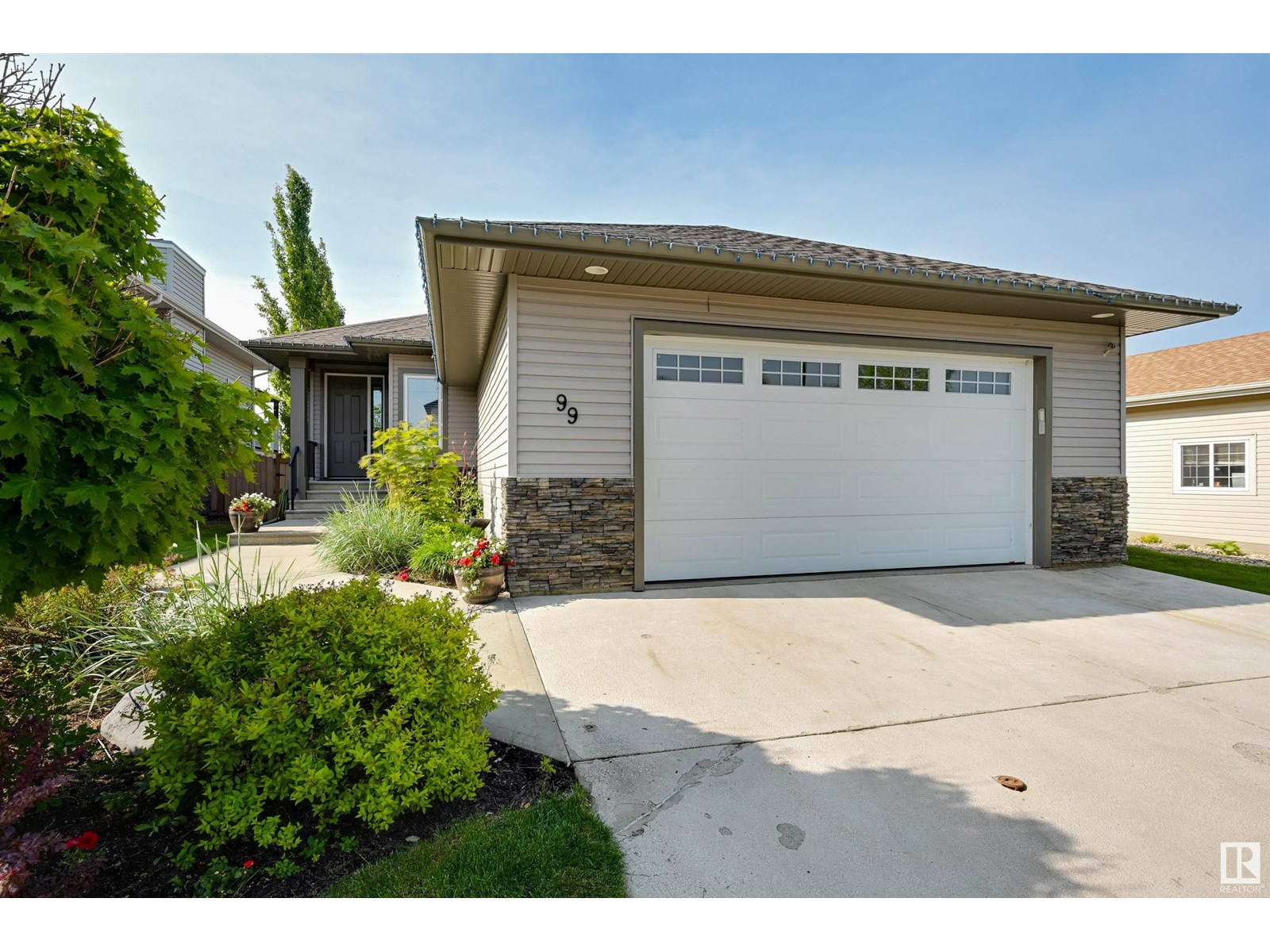 99 Walters Pl, Leduc, AB T9E 0G3
