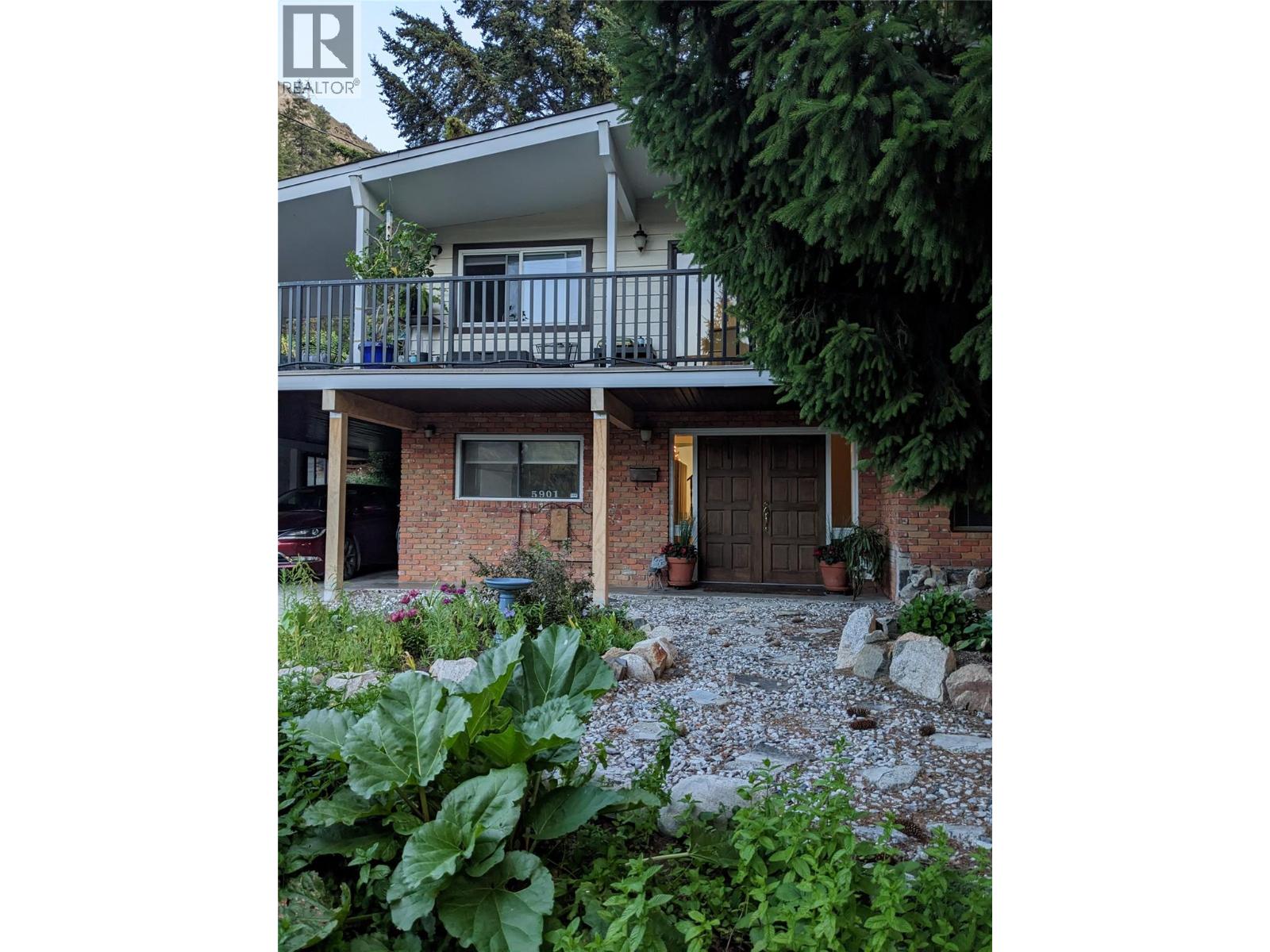 5901 Dallas Dr, Kamloops, BC V2C 4X3