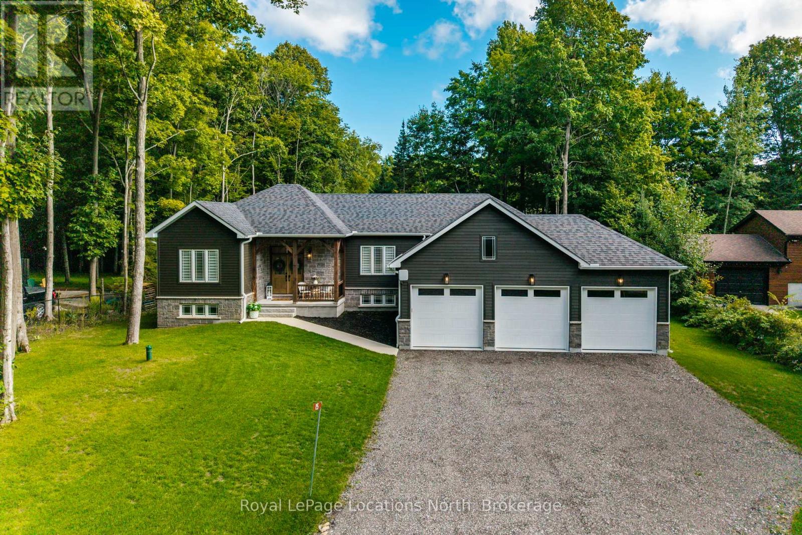 15 Pinecone Ave, Tiny, ON L9M 0J2