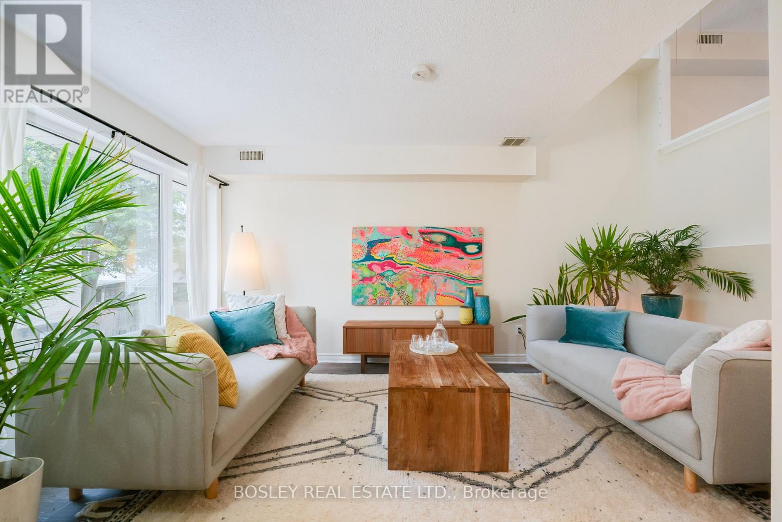 7 83 Pape Ave, Toronto, ON M4M 2V5