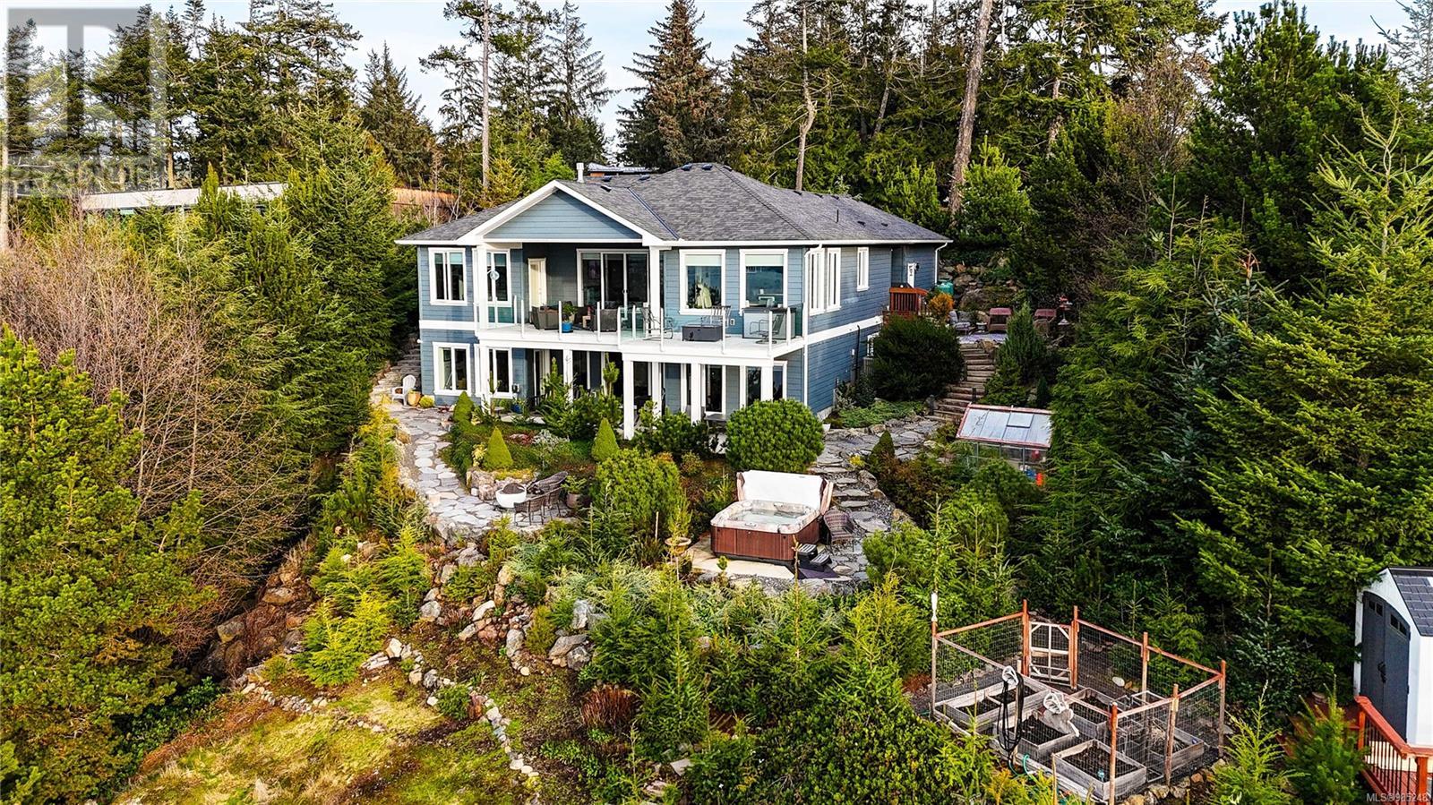 7420 Thornton Hts, Sooke, BC V9Z 1L8