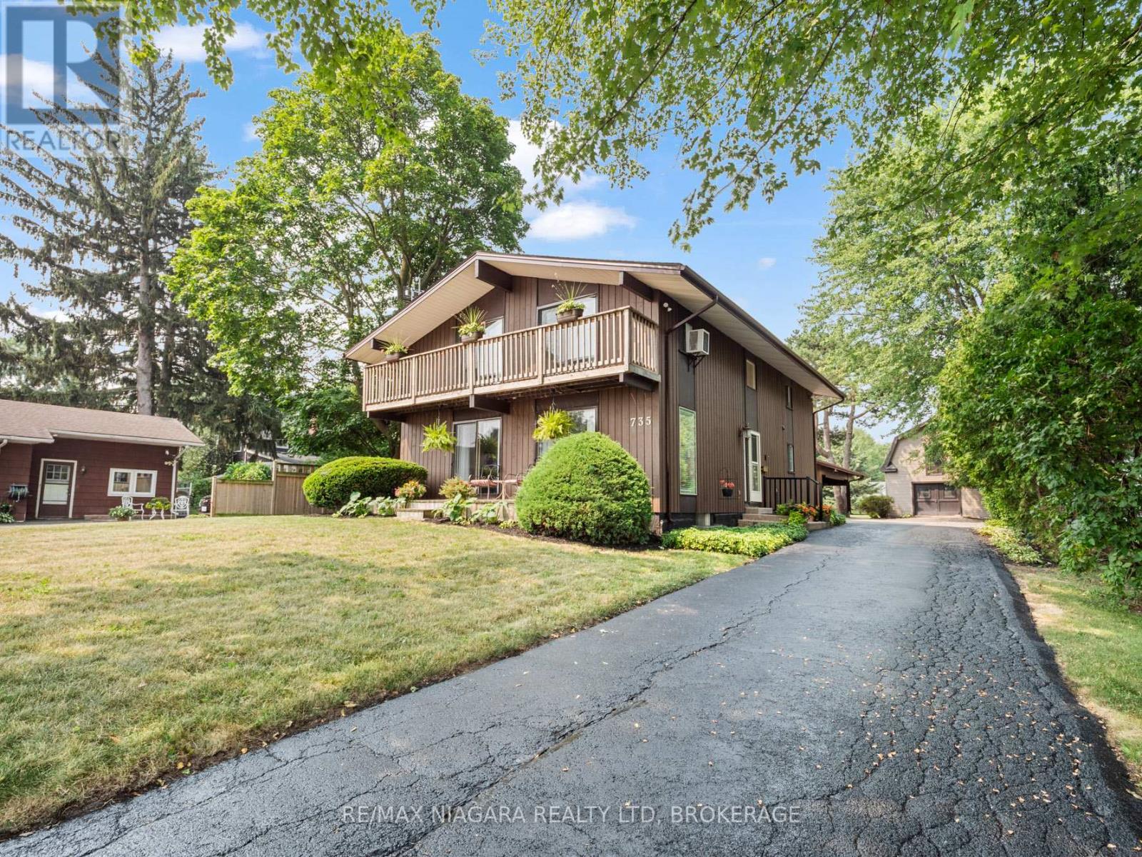 735 Niagara Blvd, Fort Erie, ON L2A 3H3