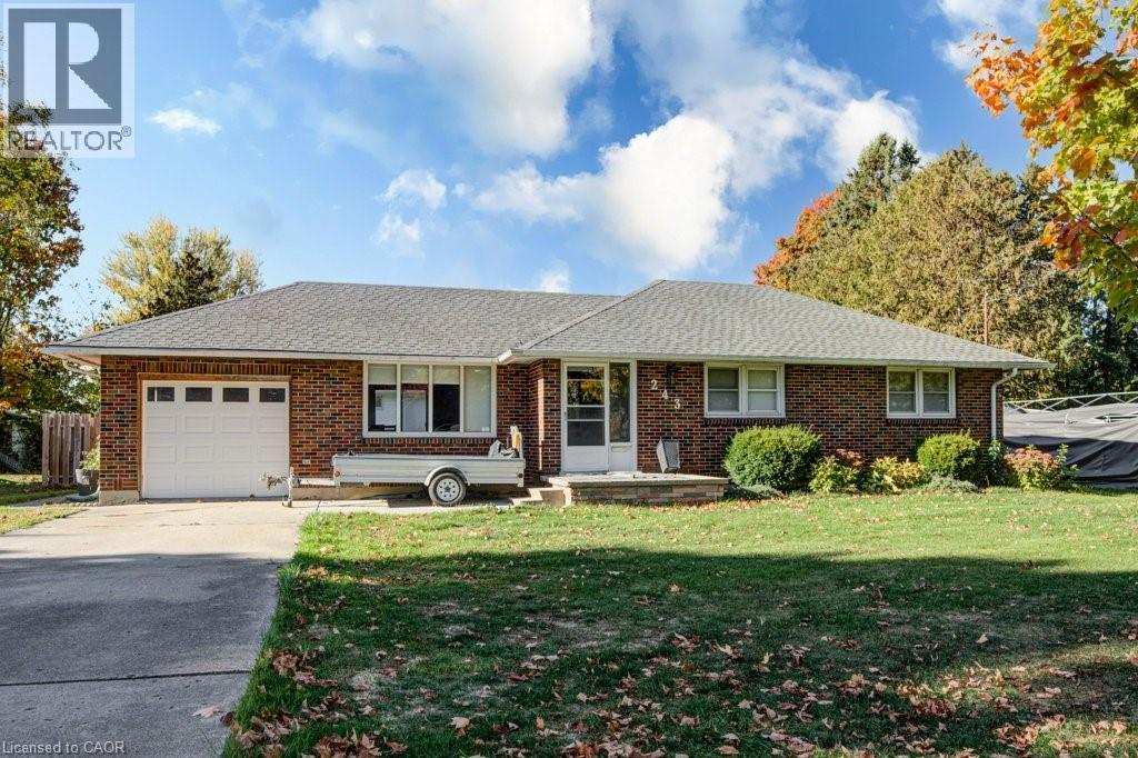 243 King St E, Ingersoll, ON N5C 1H4
