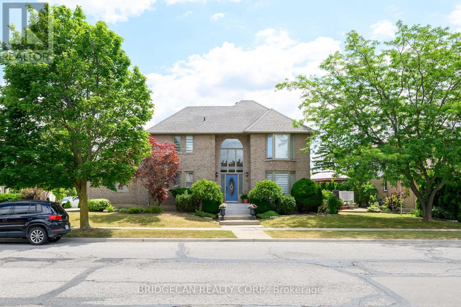 25 Highbury Dr, Hamilton, ON L8J 2T3