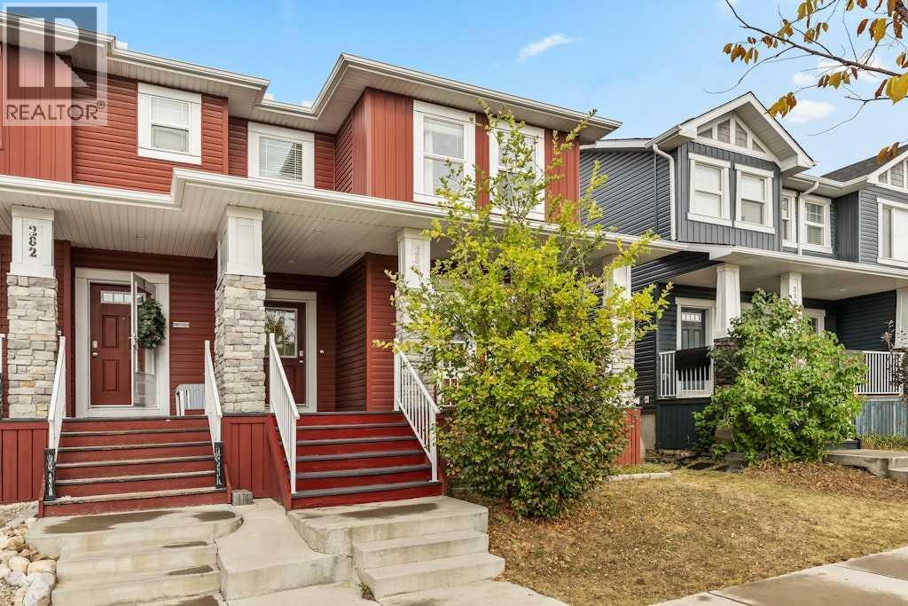 286 Redstone Dr NE, Calgary, AB T3N 0N4