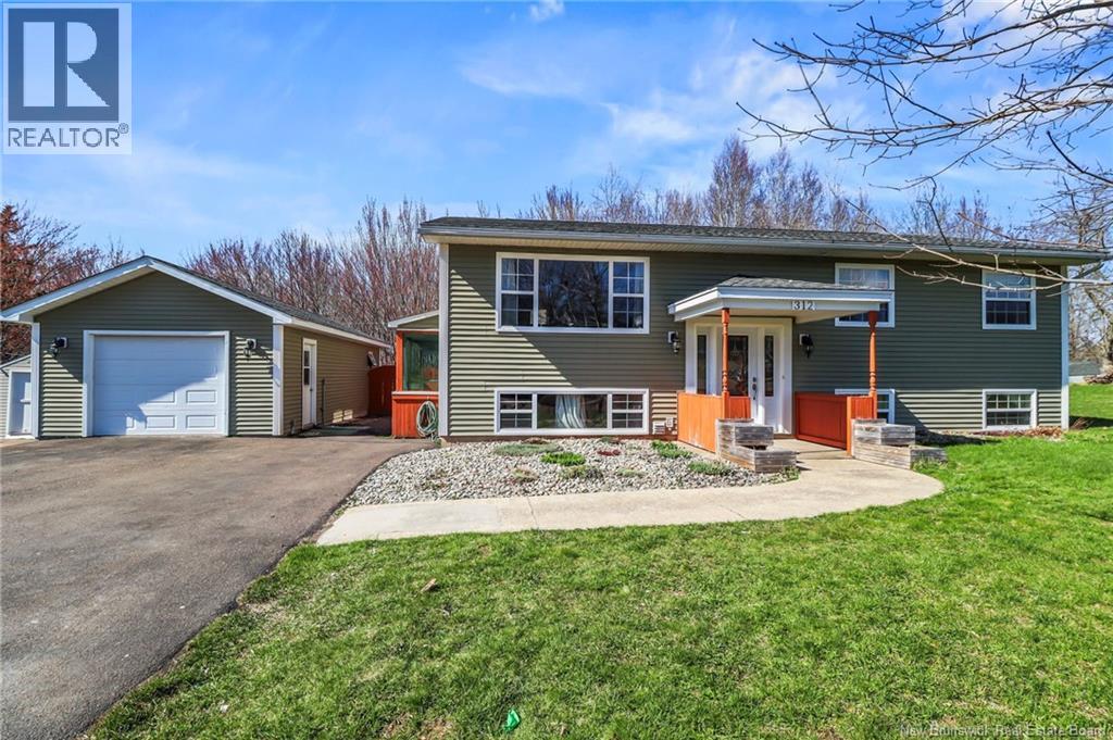 312 Bayview Ct, Dieppe, NB E1A 7L8