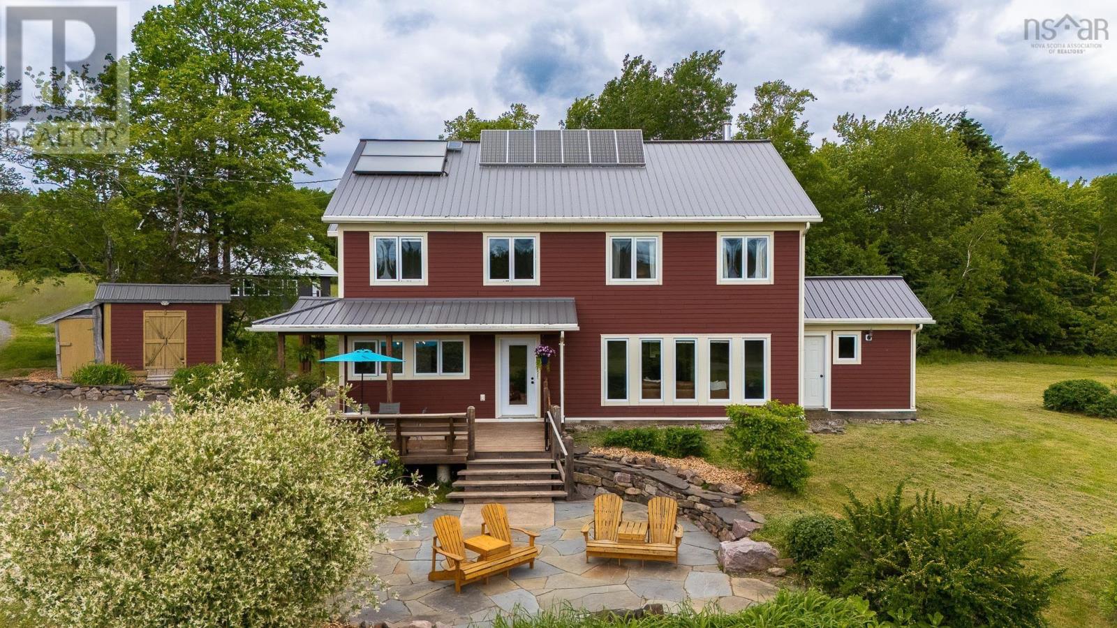 637 White Rock Rd, Kentville, NS B4N 4K1