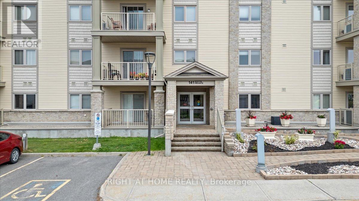 202 141 Potts Private, Ottawa, ON K4A 0X9