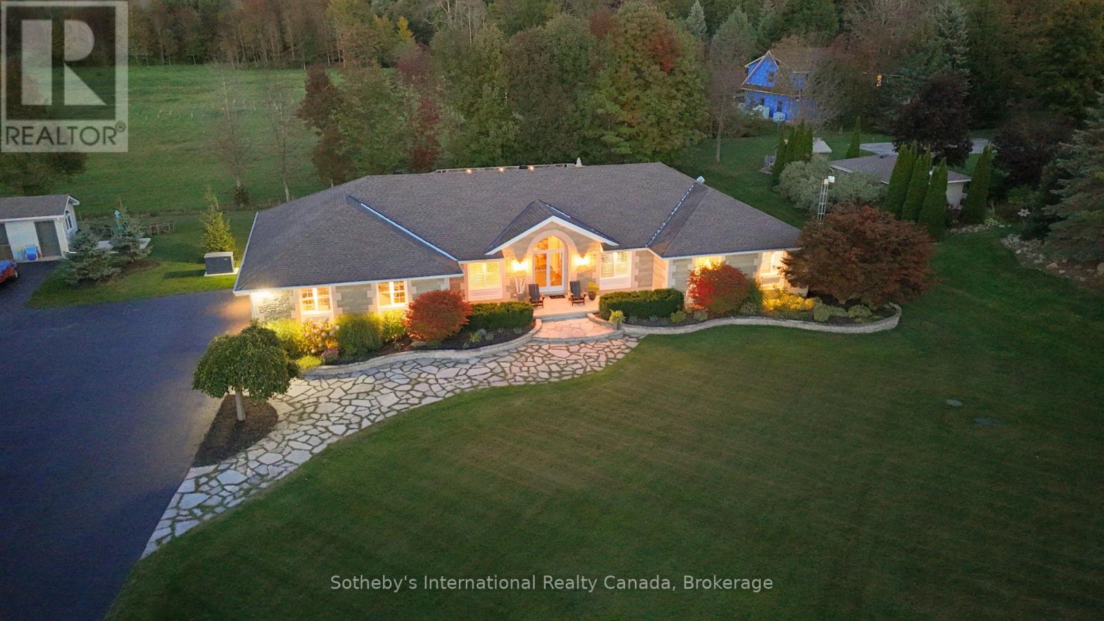 447 Union St, Meaford, ON N4L 1W7