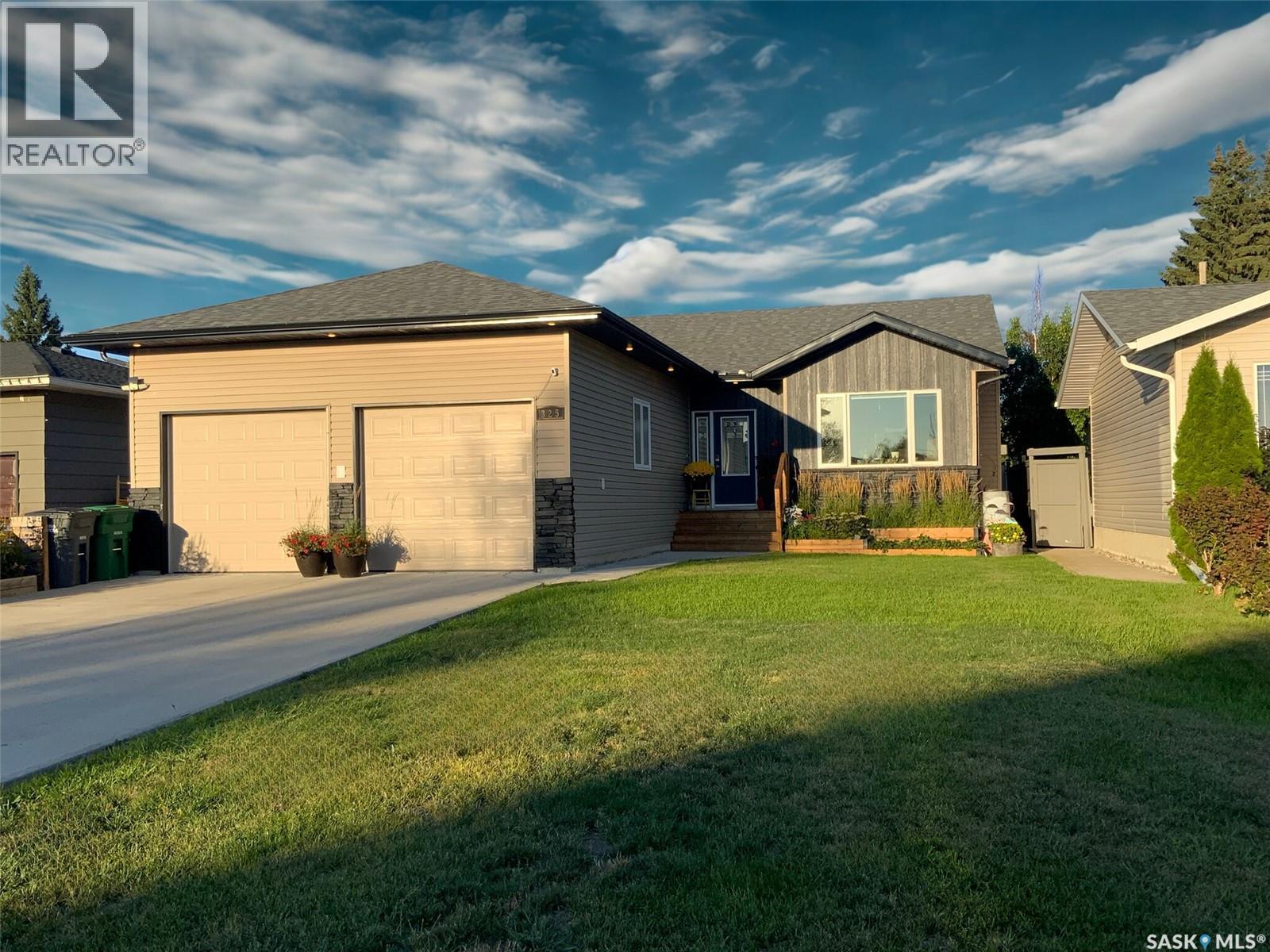 325 Main St, Balgonie, SK S0G 0E0