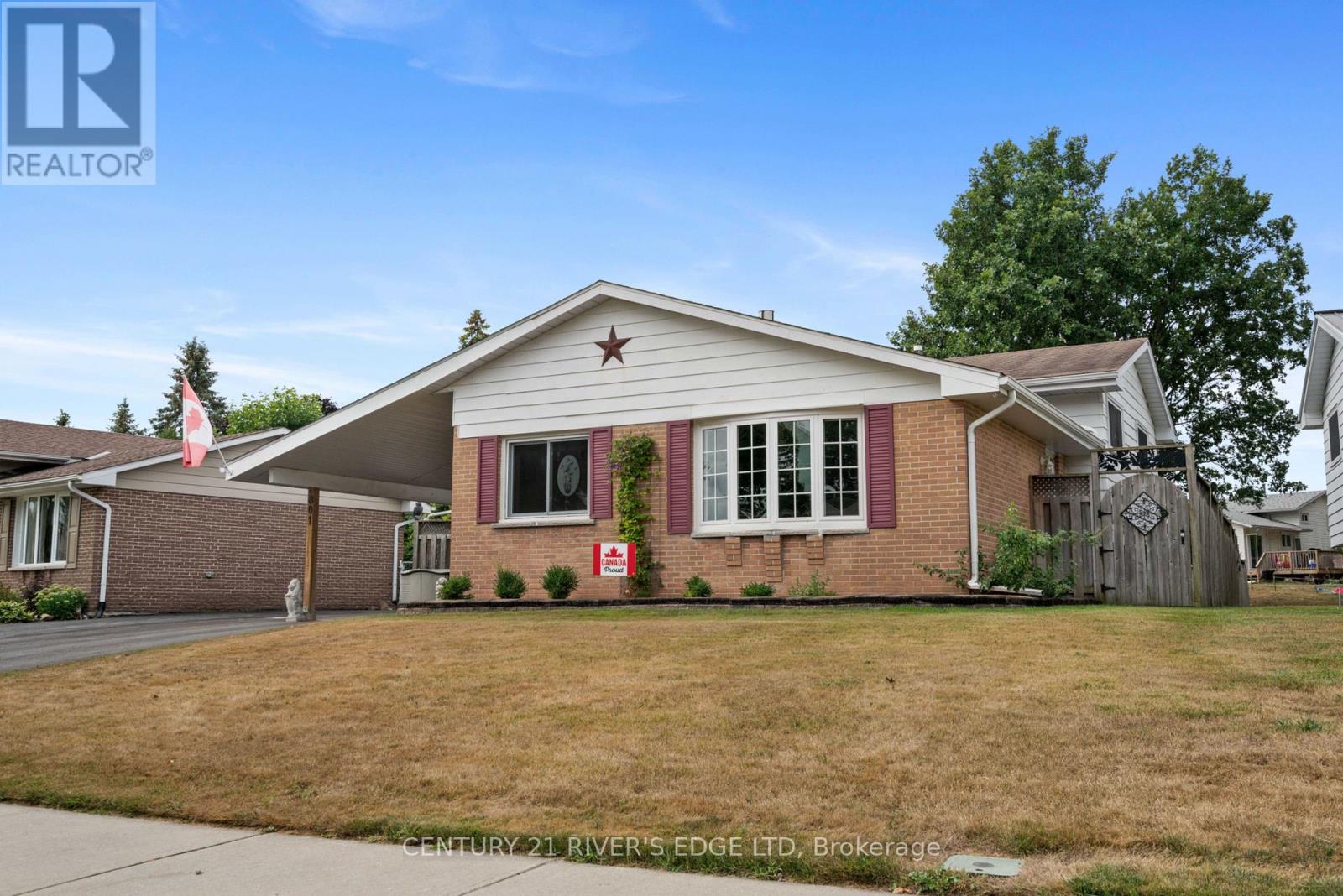 801 Tupper St, Brockville, ON K6V 6A2
