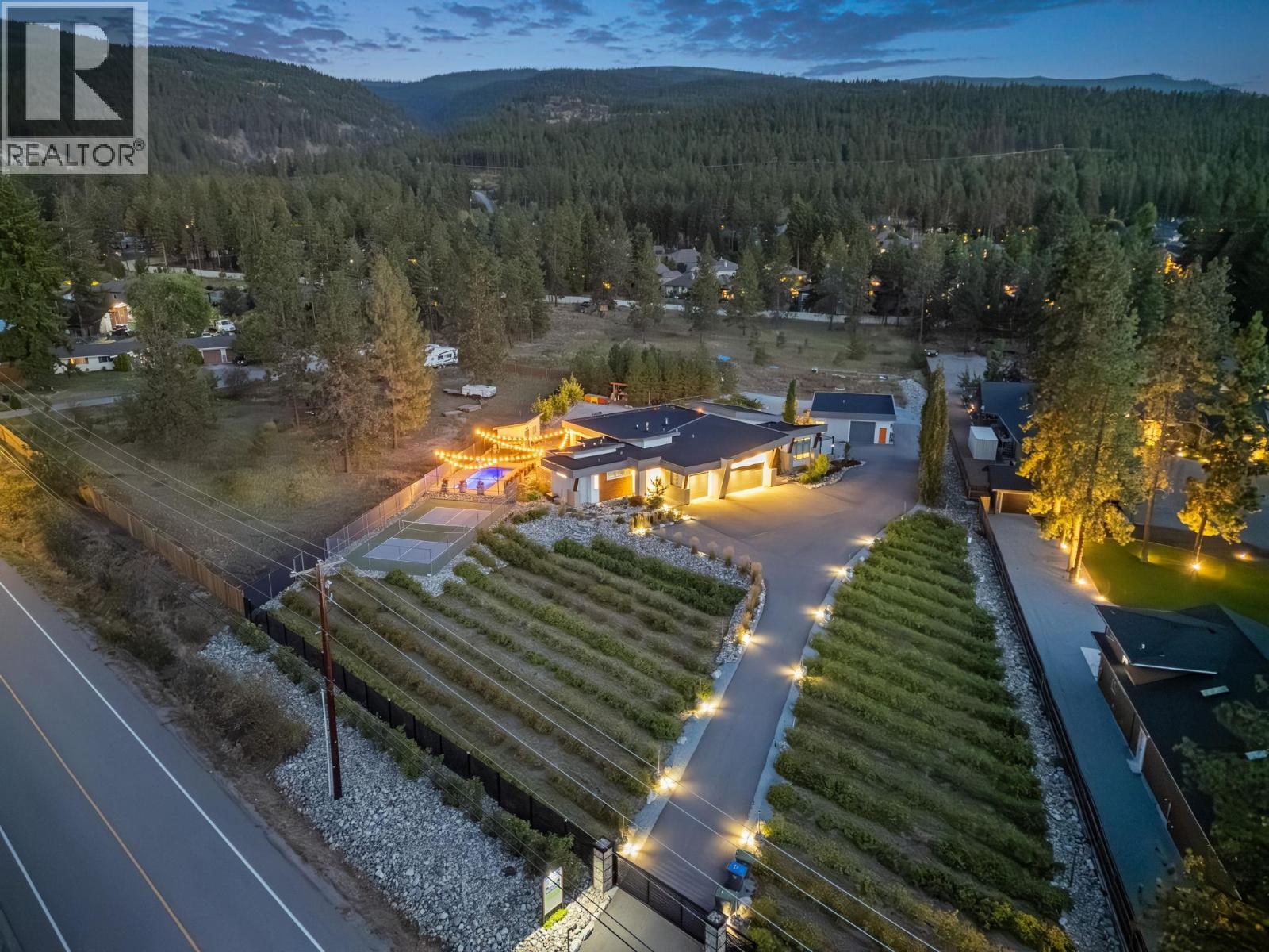 4535 Mcculloch Rd, Kelowna, BC V1W 4G1